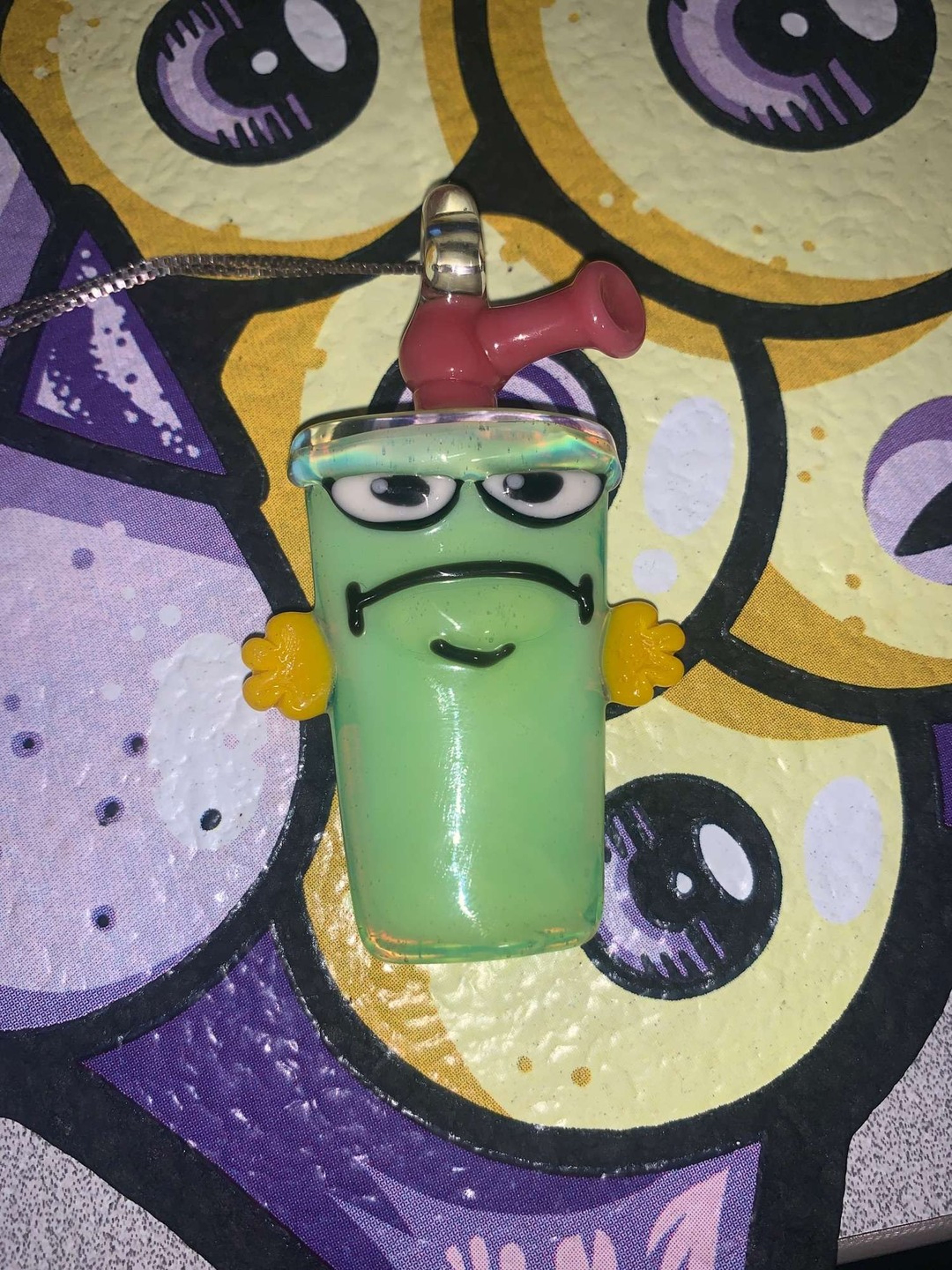BTGB Master shake pendant image 0