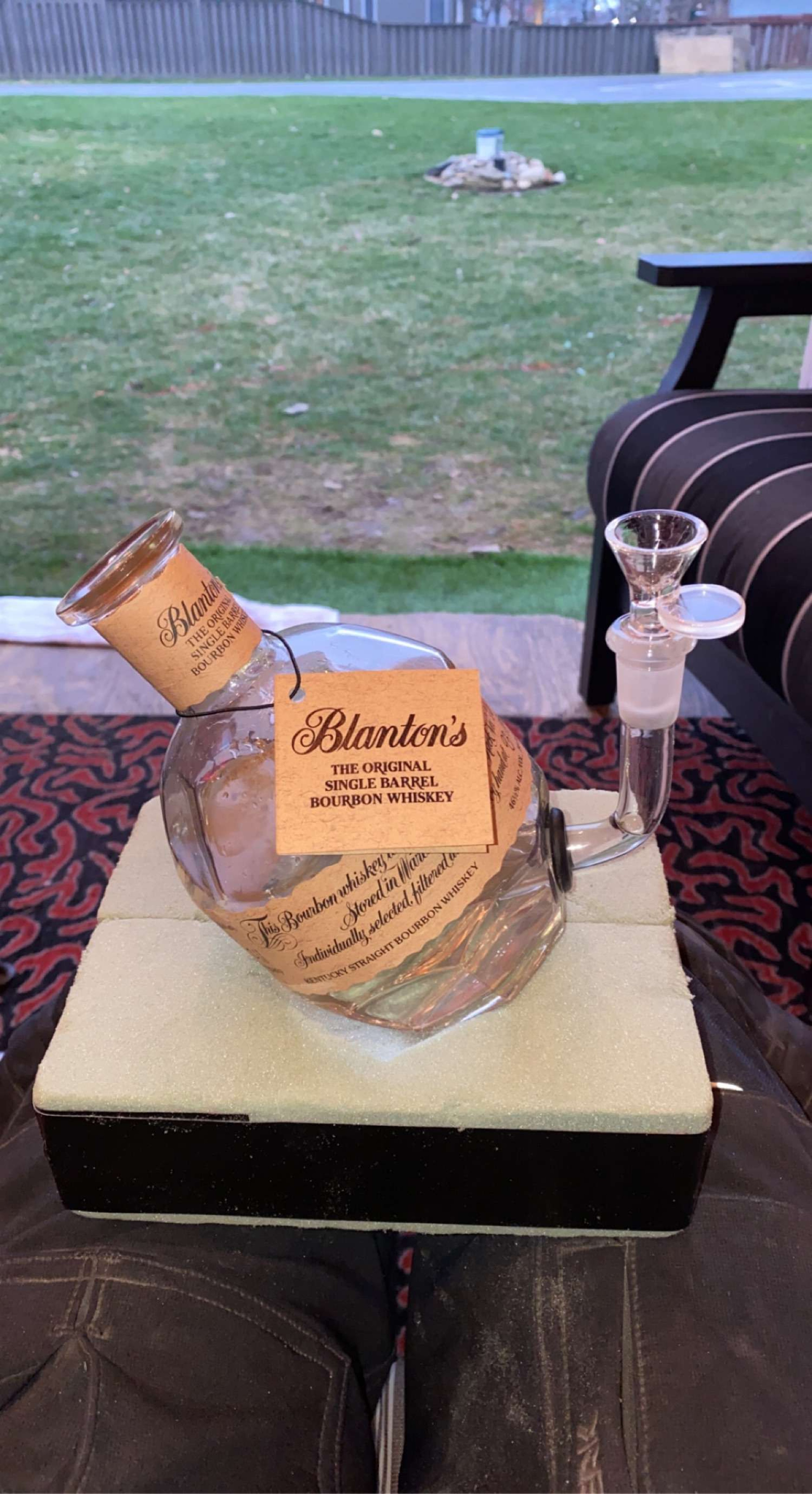 Blantons bong image 0