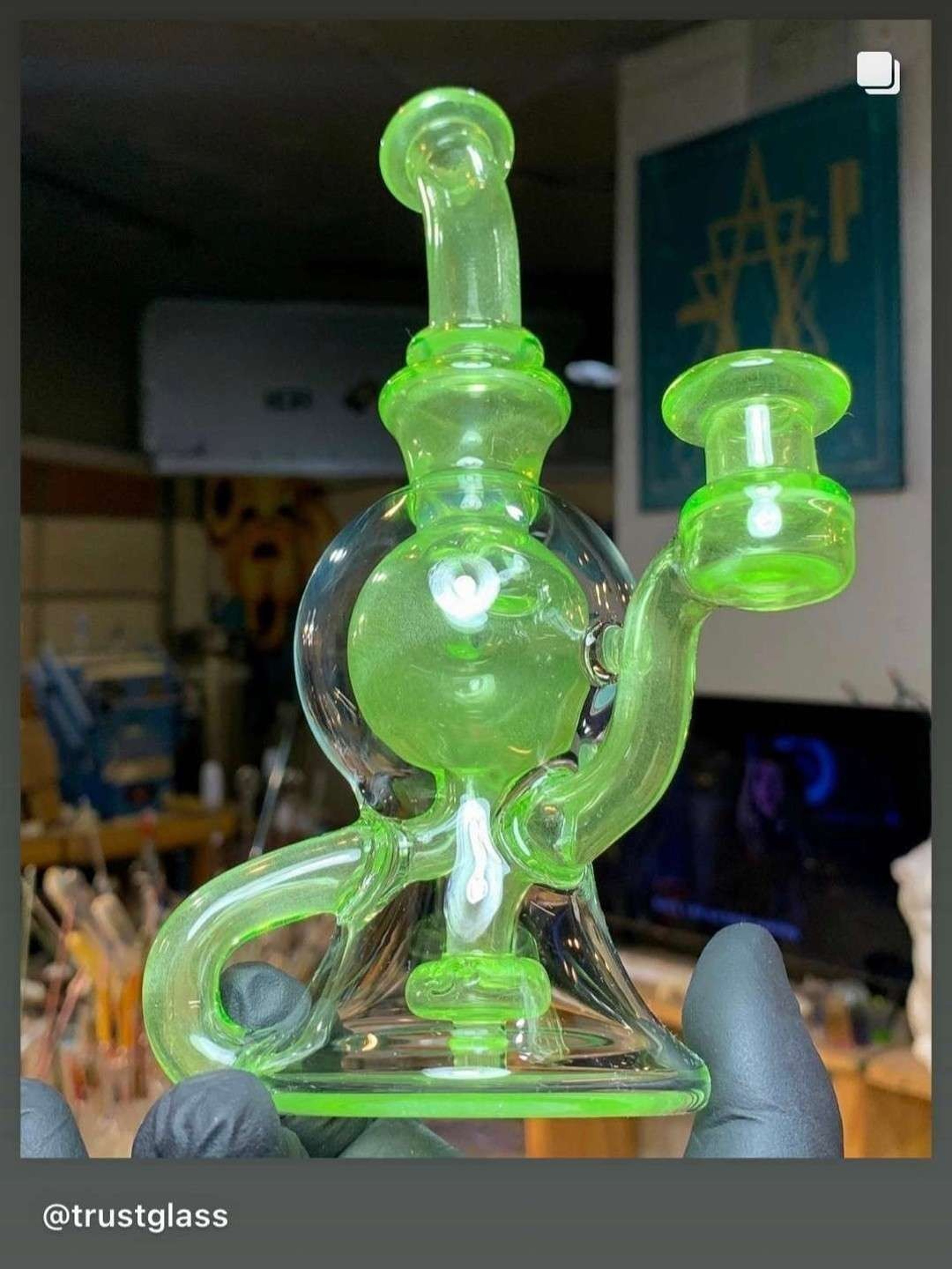 Preview pic of Trust glass UV orbus recycler 
