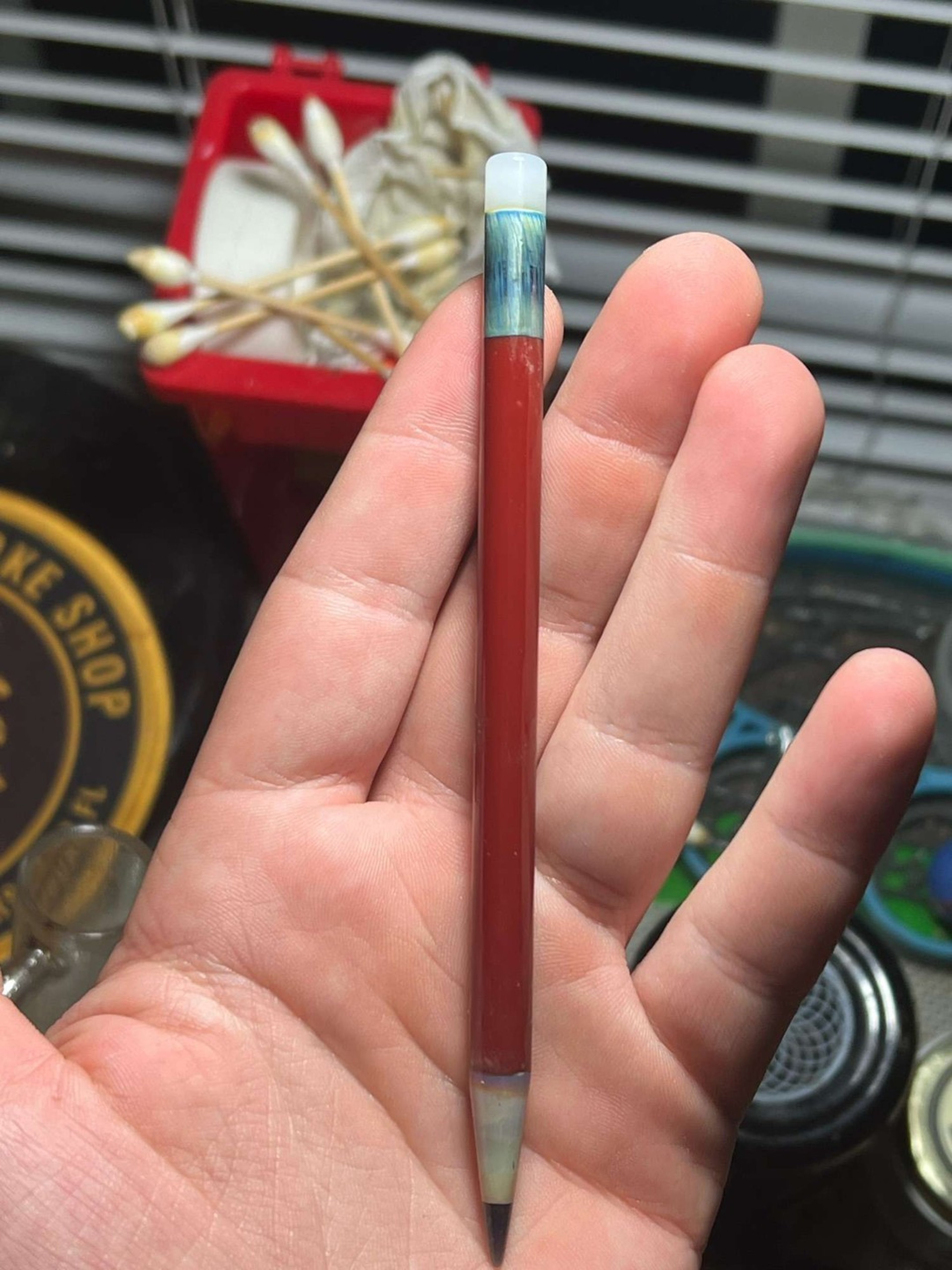 Red sherbet pencil dabbed tool image 0
