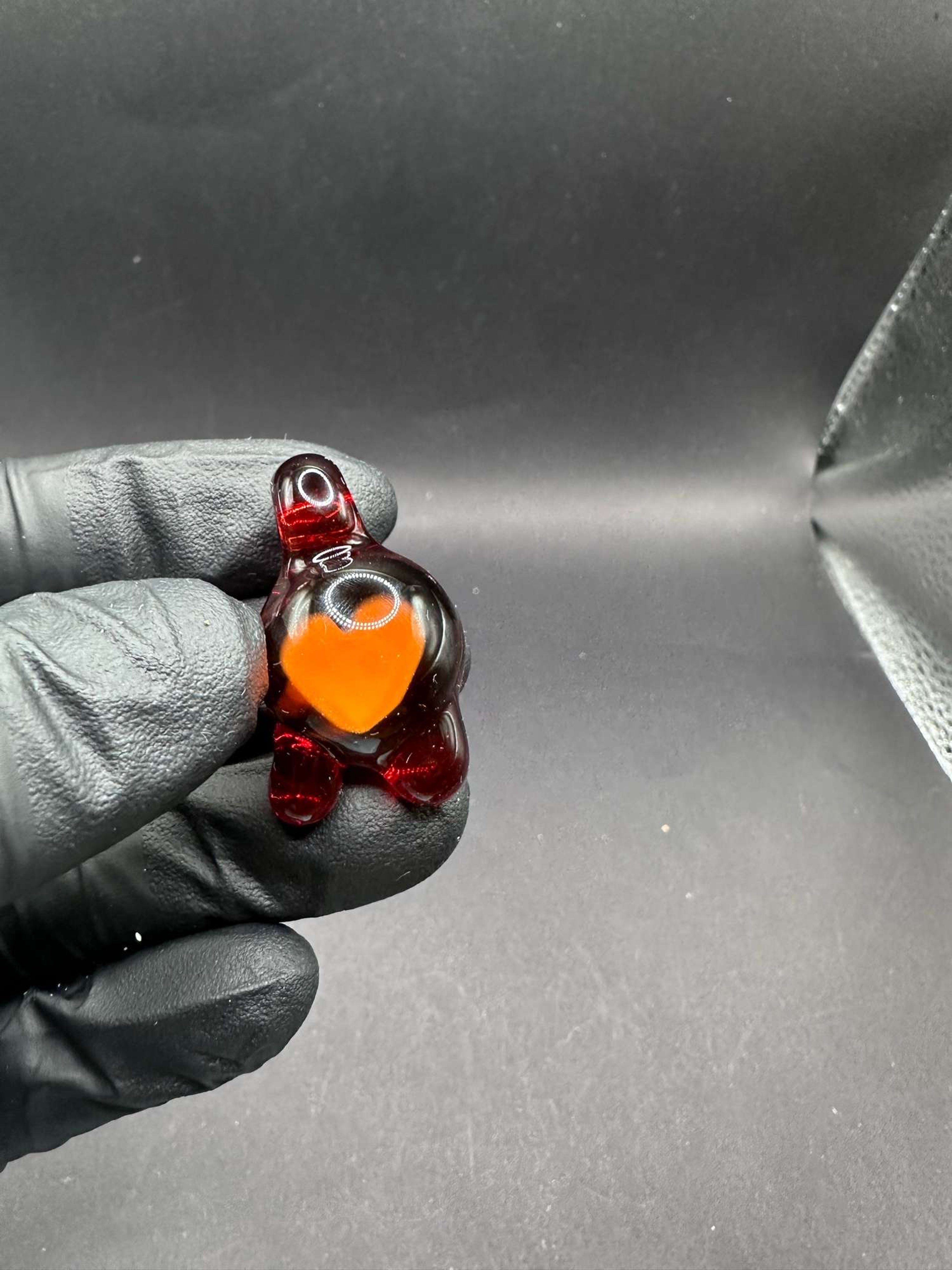 Preview pic of Drippy heart Millie pendy