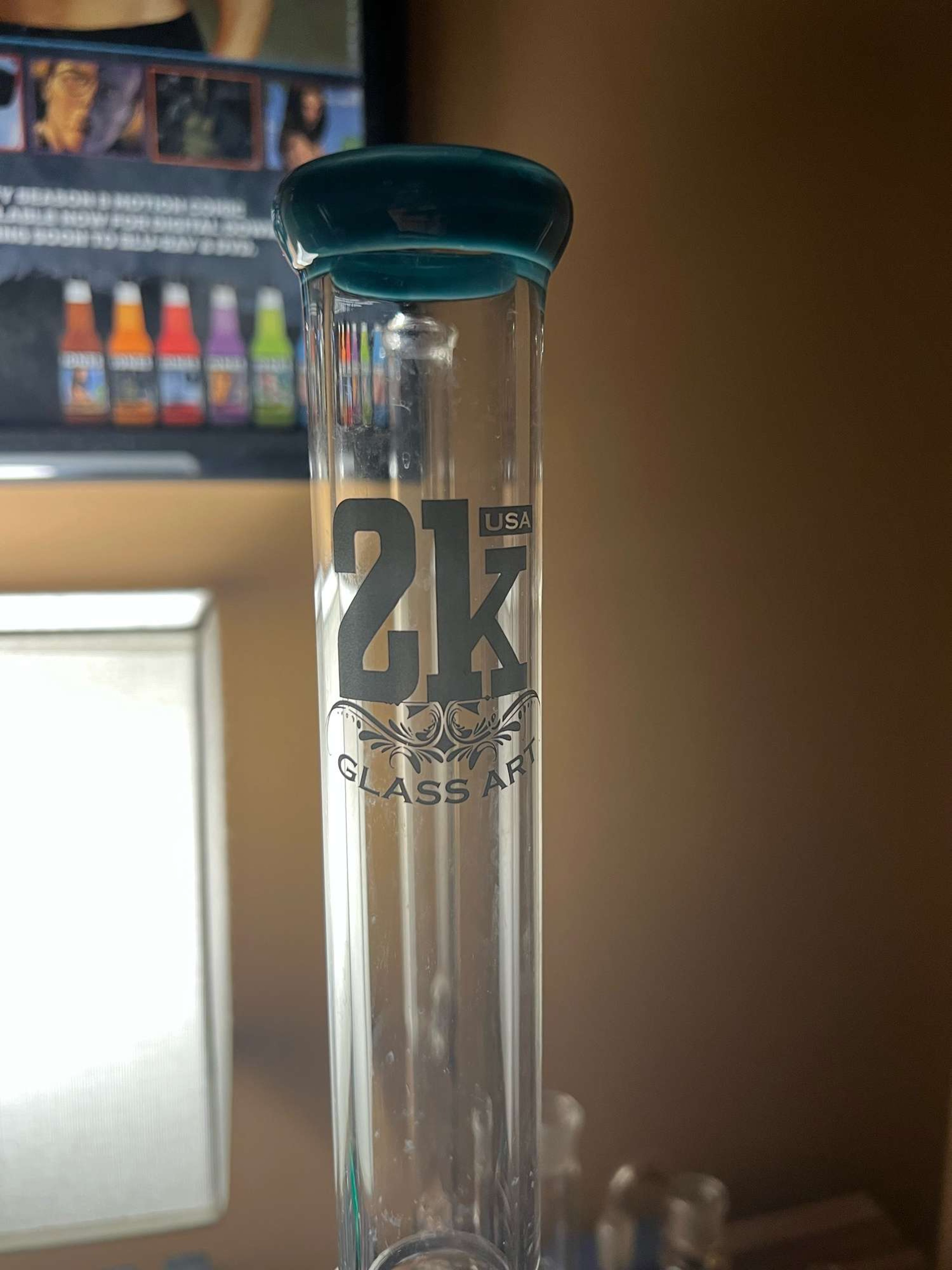 2k Glass art teal image 0
