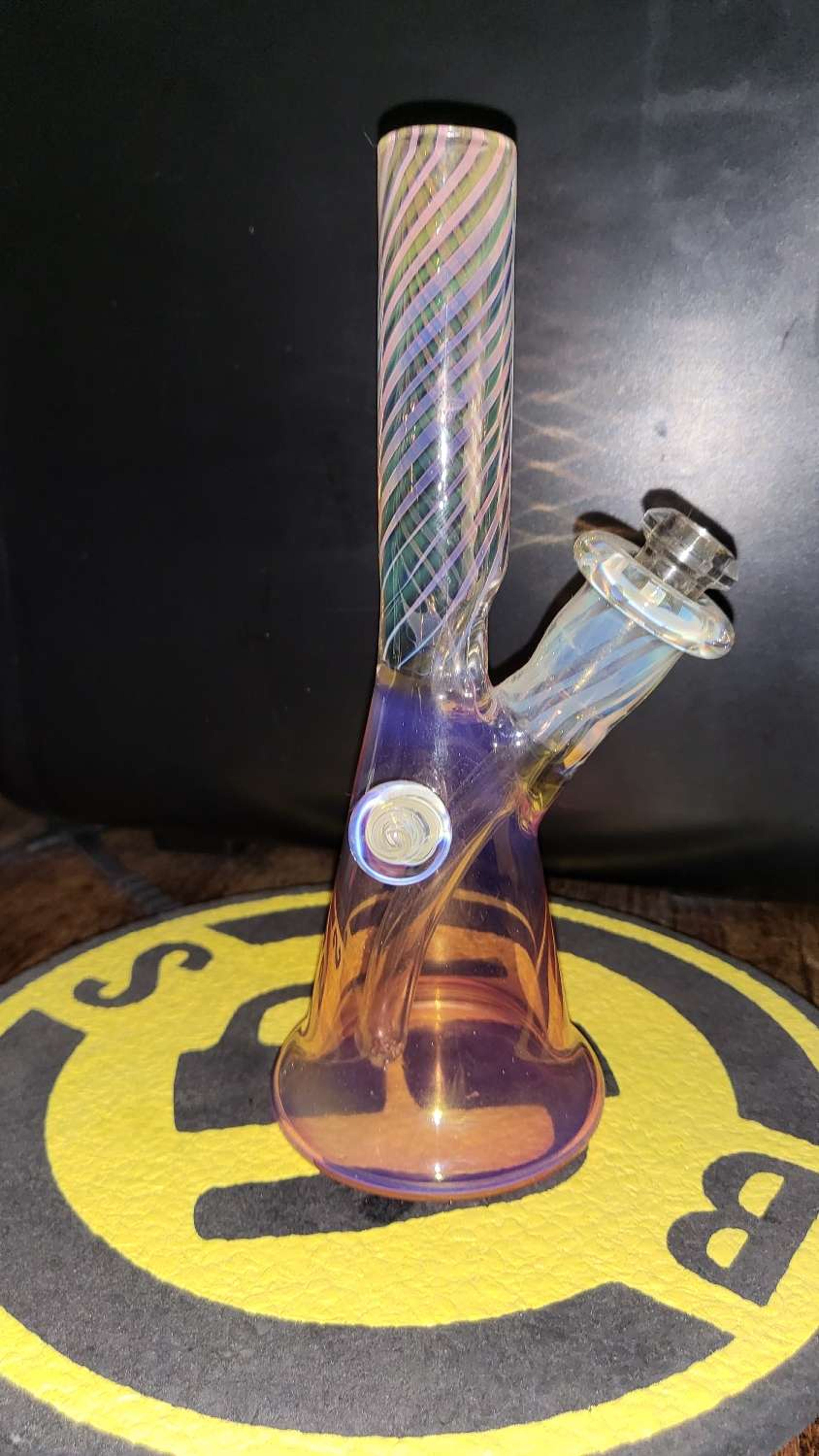 Beaker image 0