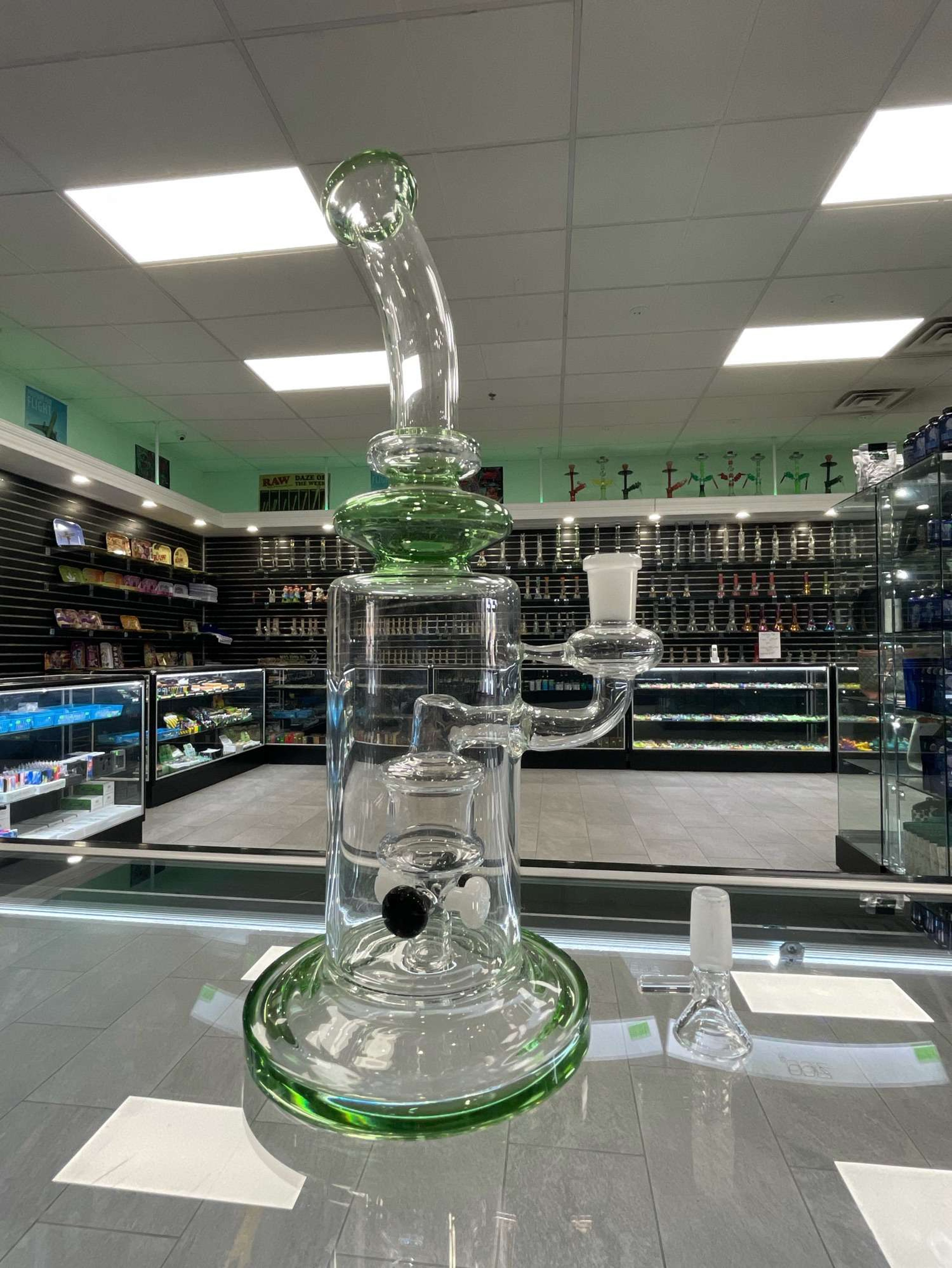Medium sized water piece! image 0