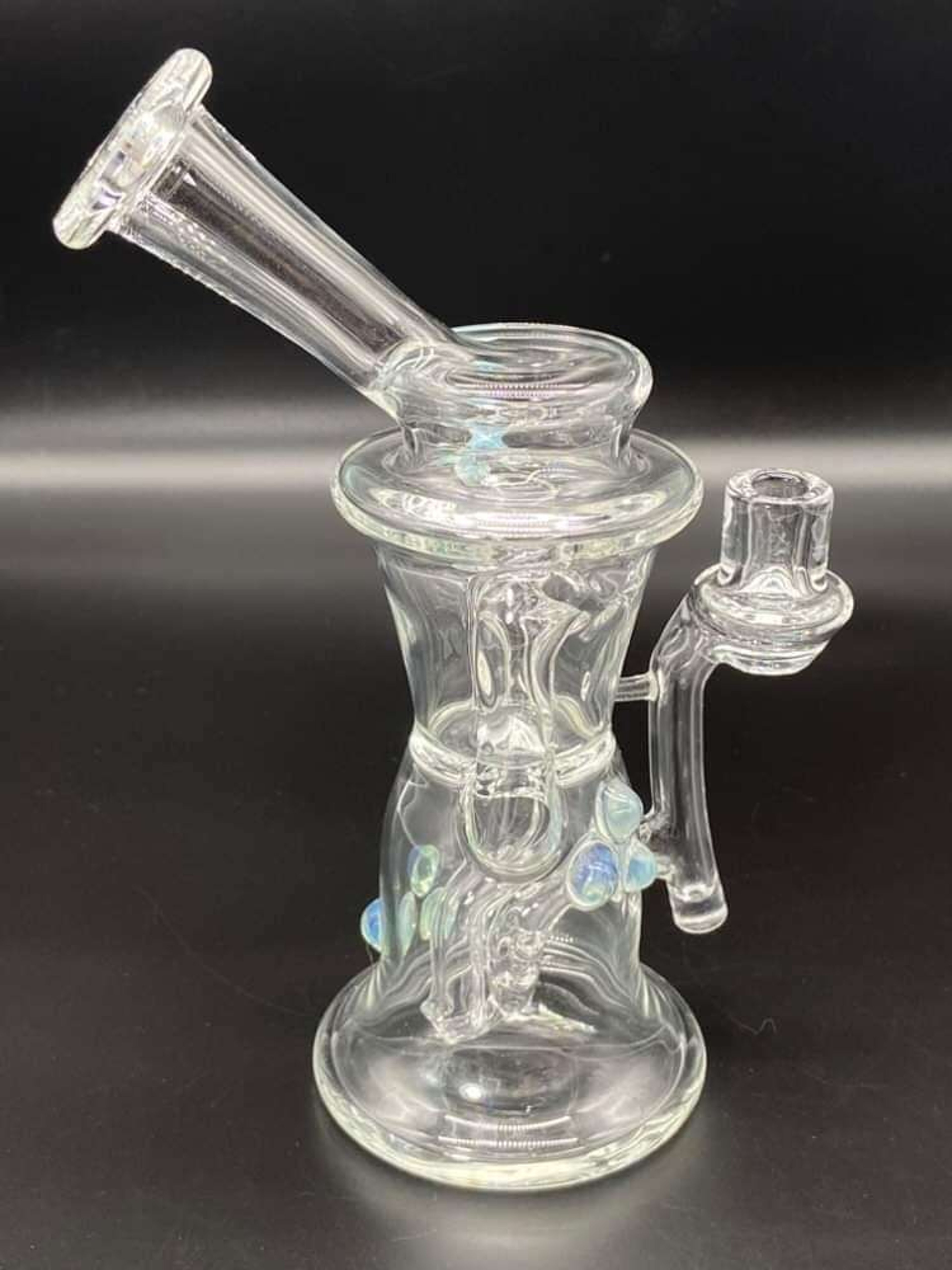 Djinn glass clear w/dot accents image 0