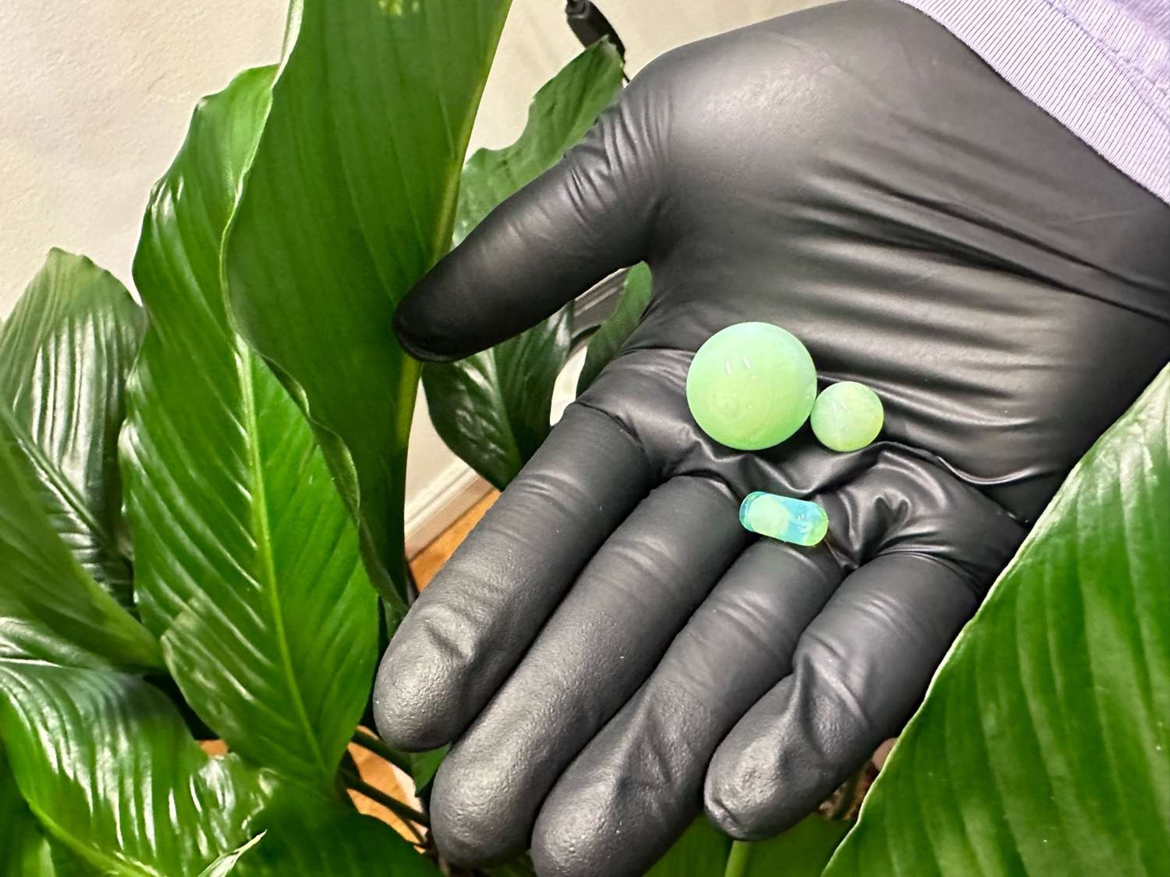 Preview pic of Titan v1 3 piece slurper set