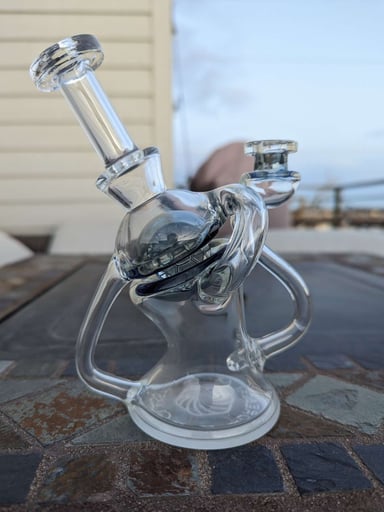 Preview pic of Dreamlab Glass custom Hemisphere with potion accents