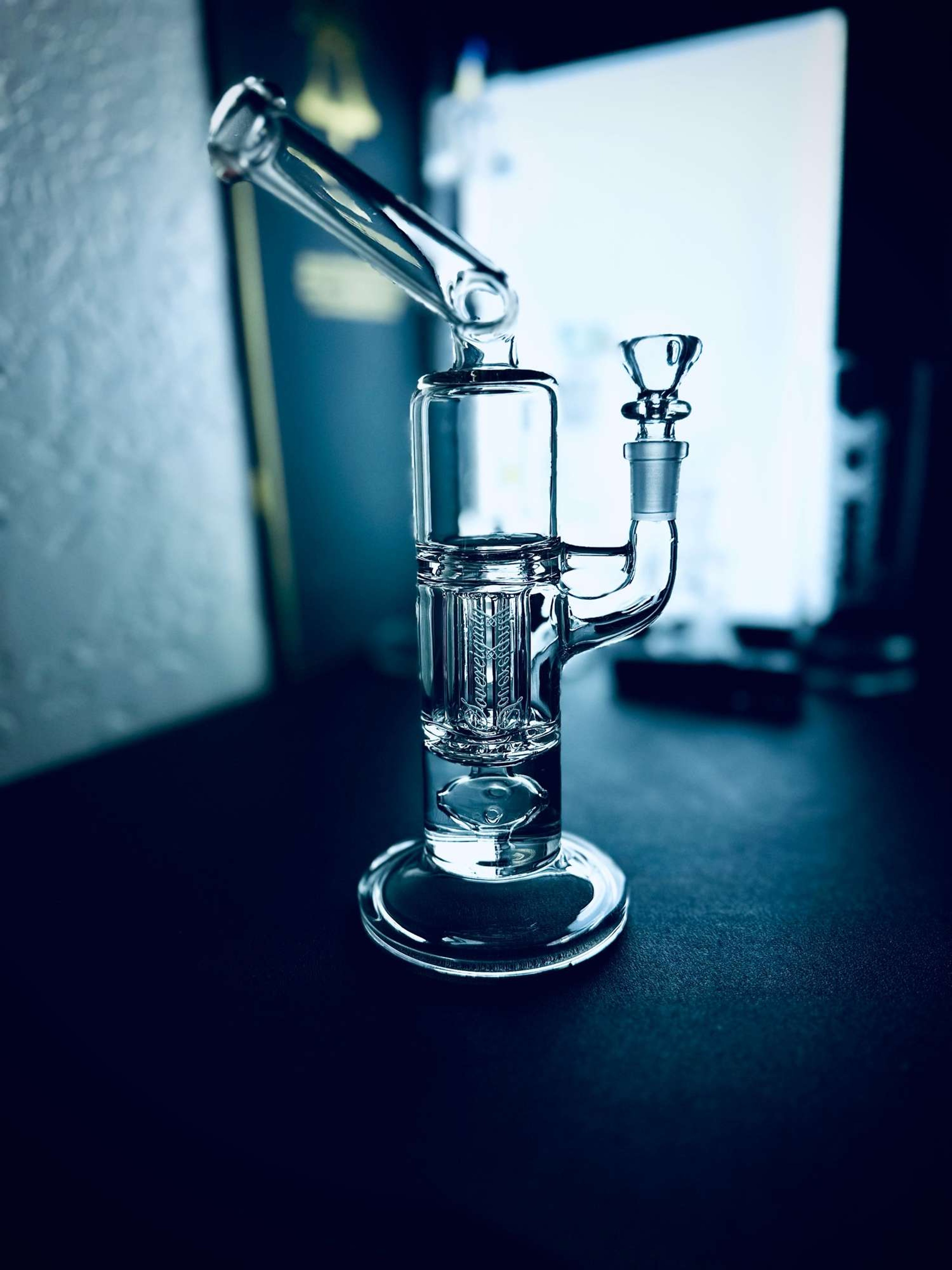 Preview pic of Sovereignty Glass Mini Pillar