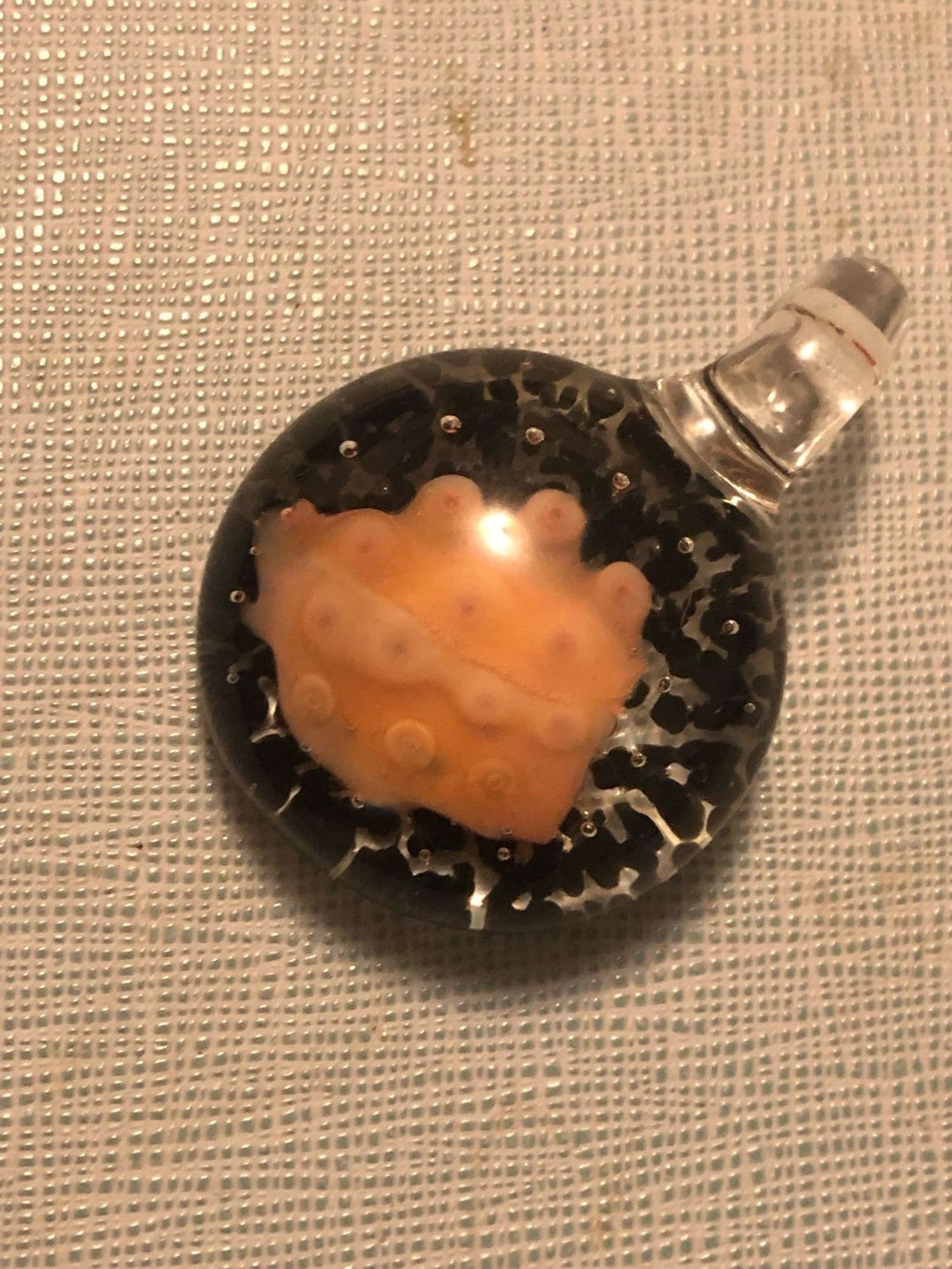 Preview pic of Abstract pendant