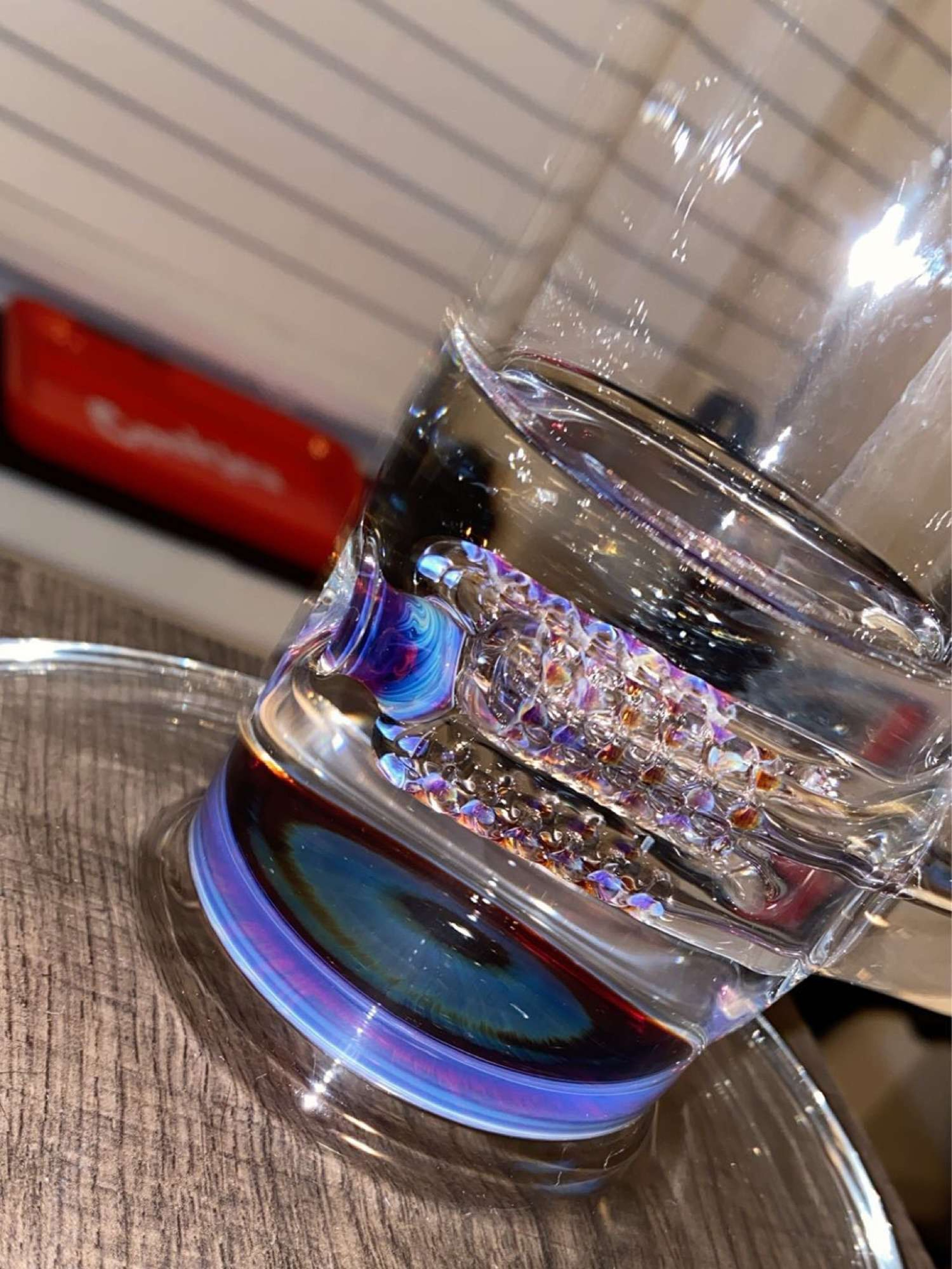 Glass image 0