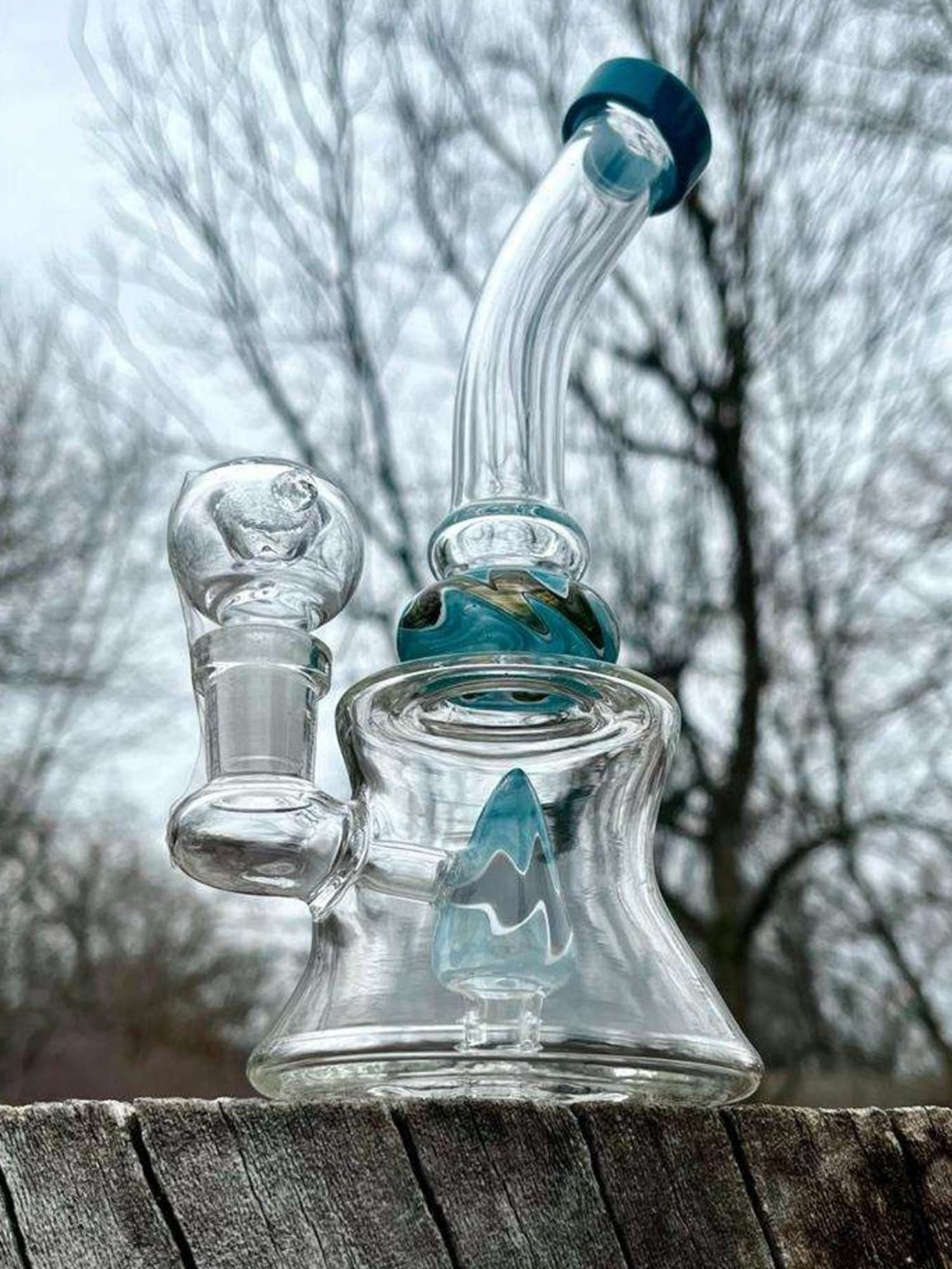 Preview pic of 7"Recycler Bong Rig