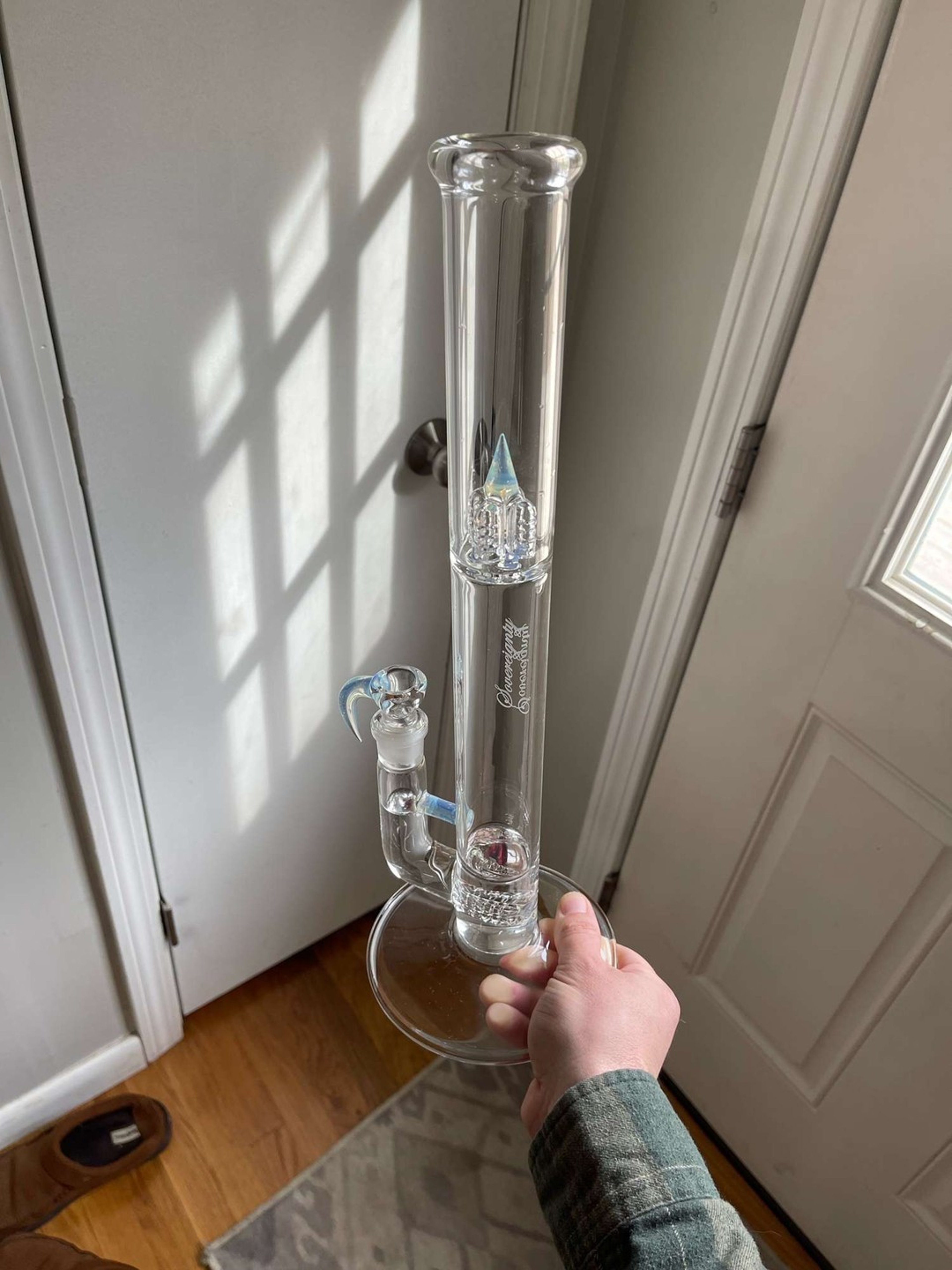 Preview pic of Sovereignty 44 in Glopal x light bright