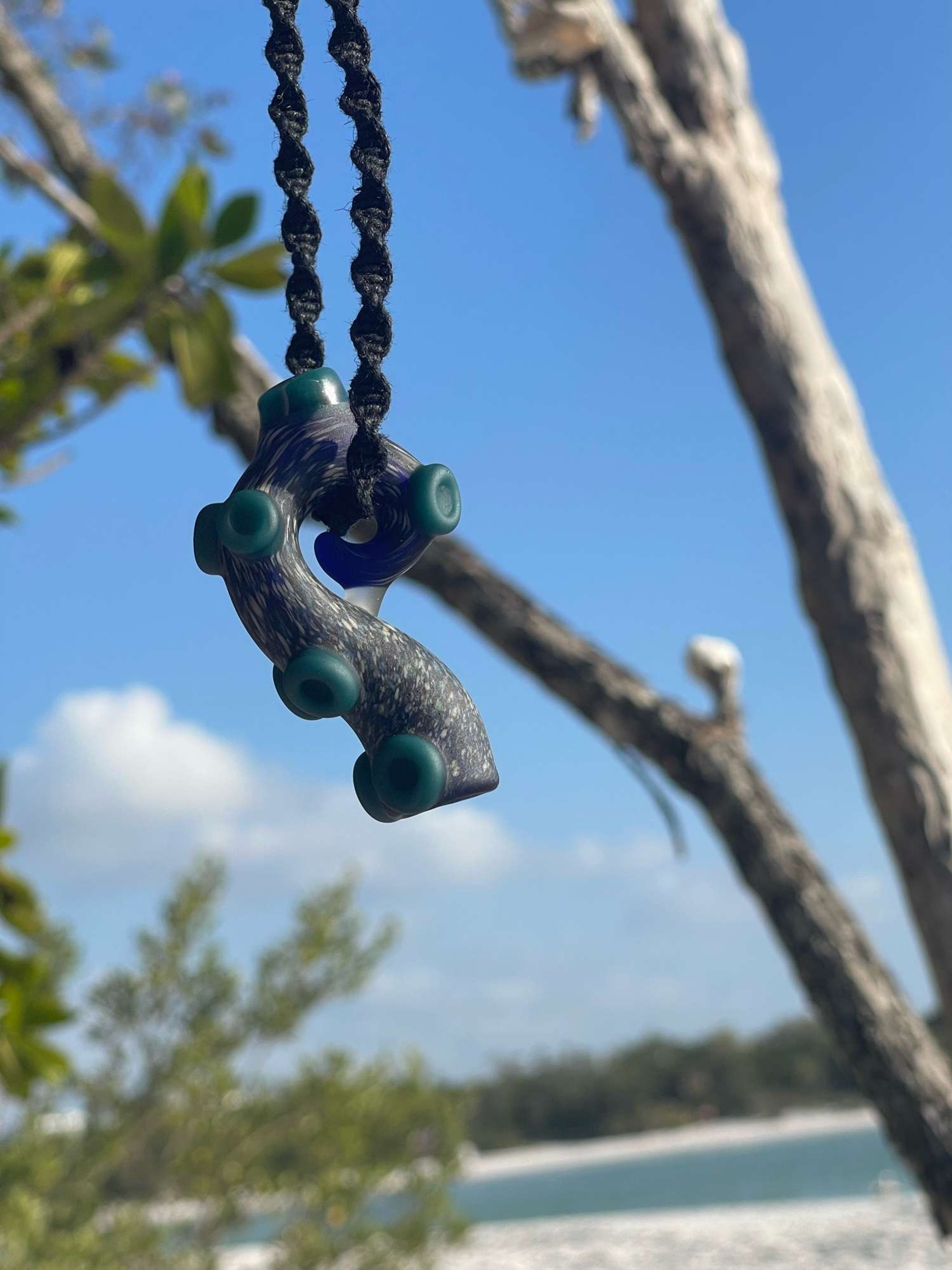 Preview pic of Tentacle chillum pendant