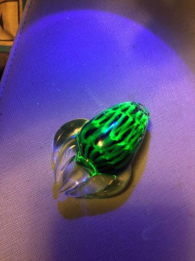Preview pic of UV bear paw pendant 1/4