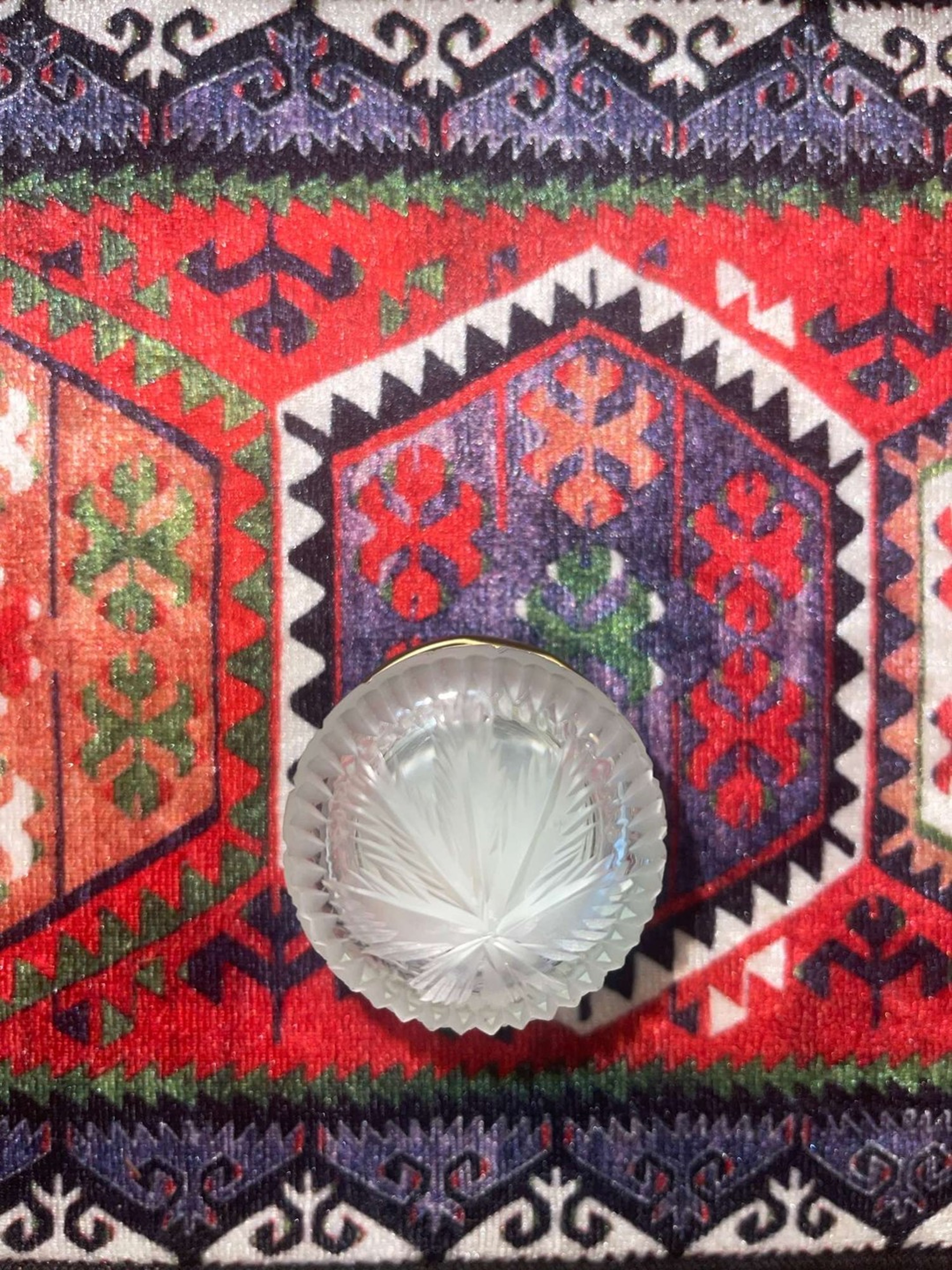 Hittite glass jar image 0