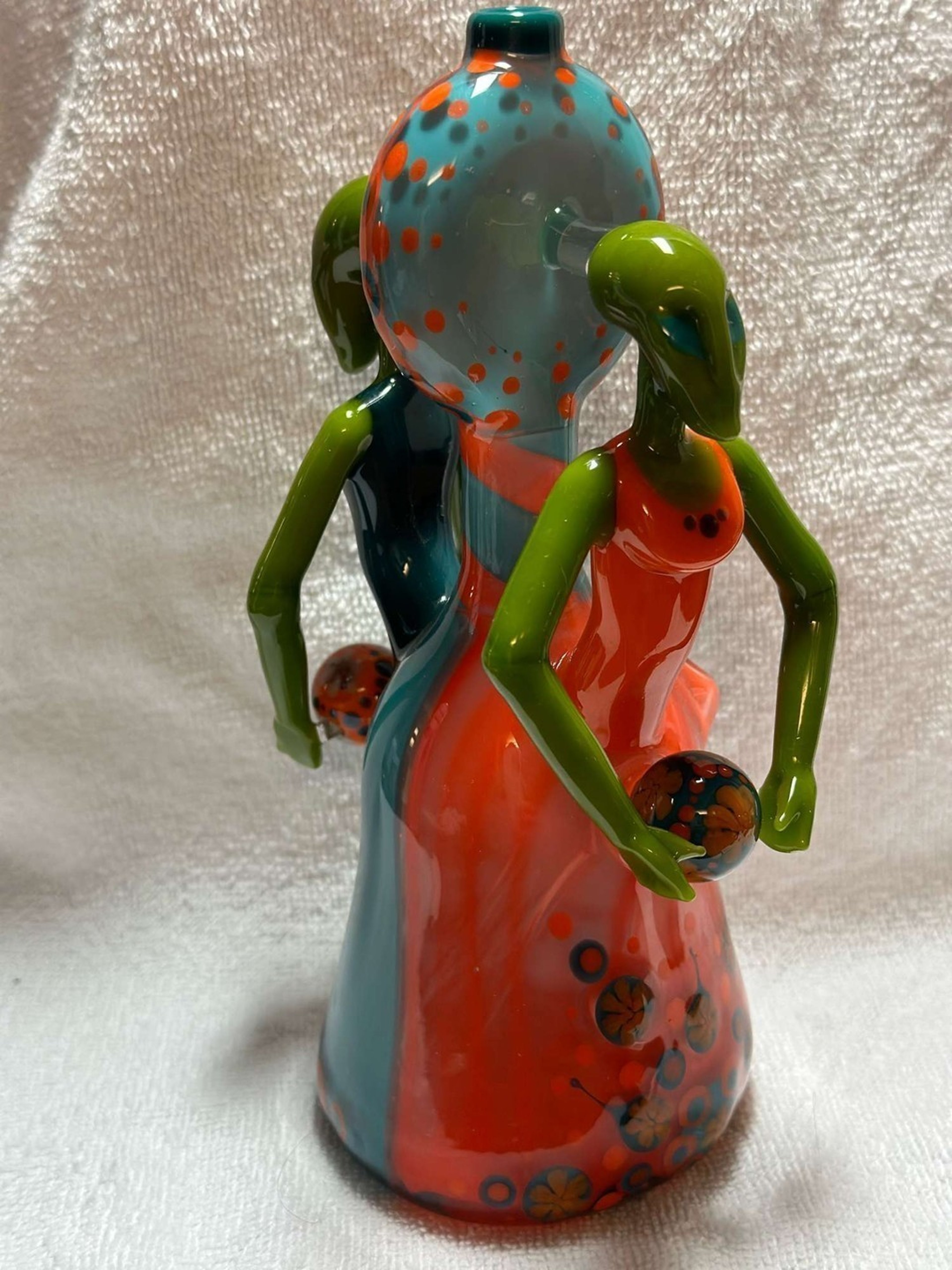 Preview pic of Twin Aliens