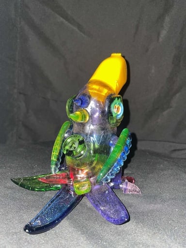 Preview pic of Rj glass uv /cfl toucan