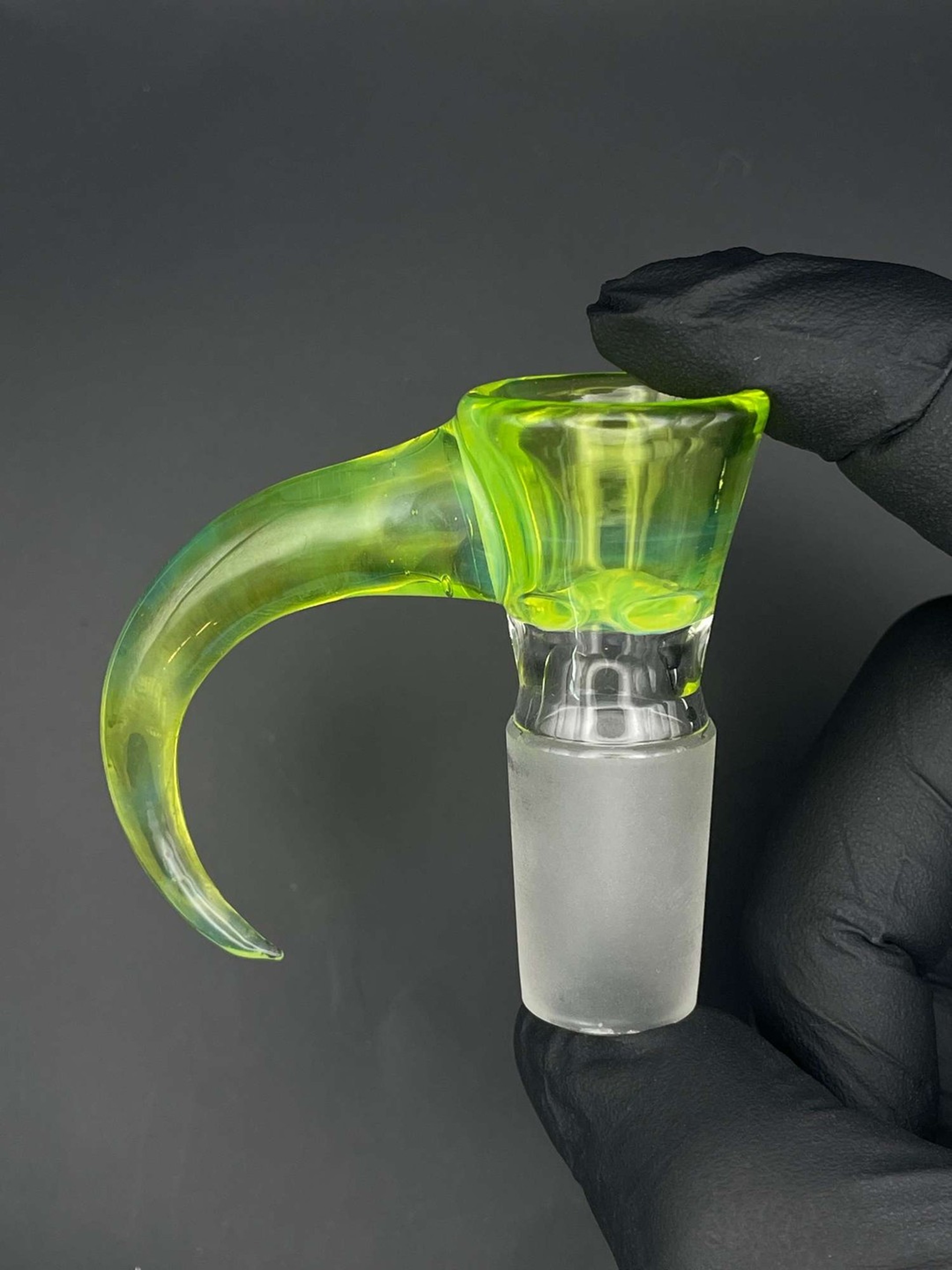 Preview pic of Ureglass 18mm 4 hole slide ectoplasm