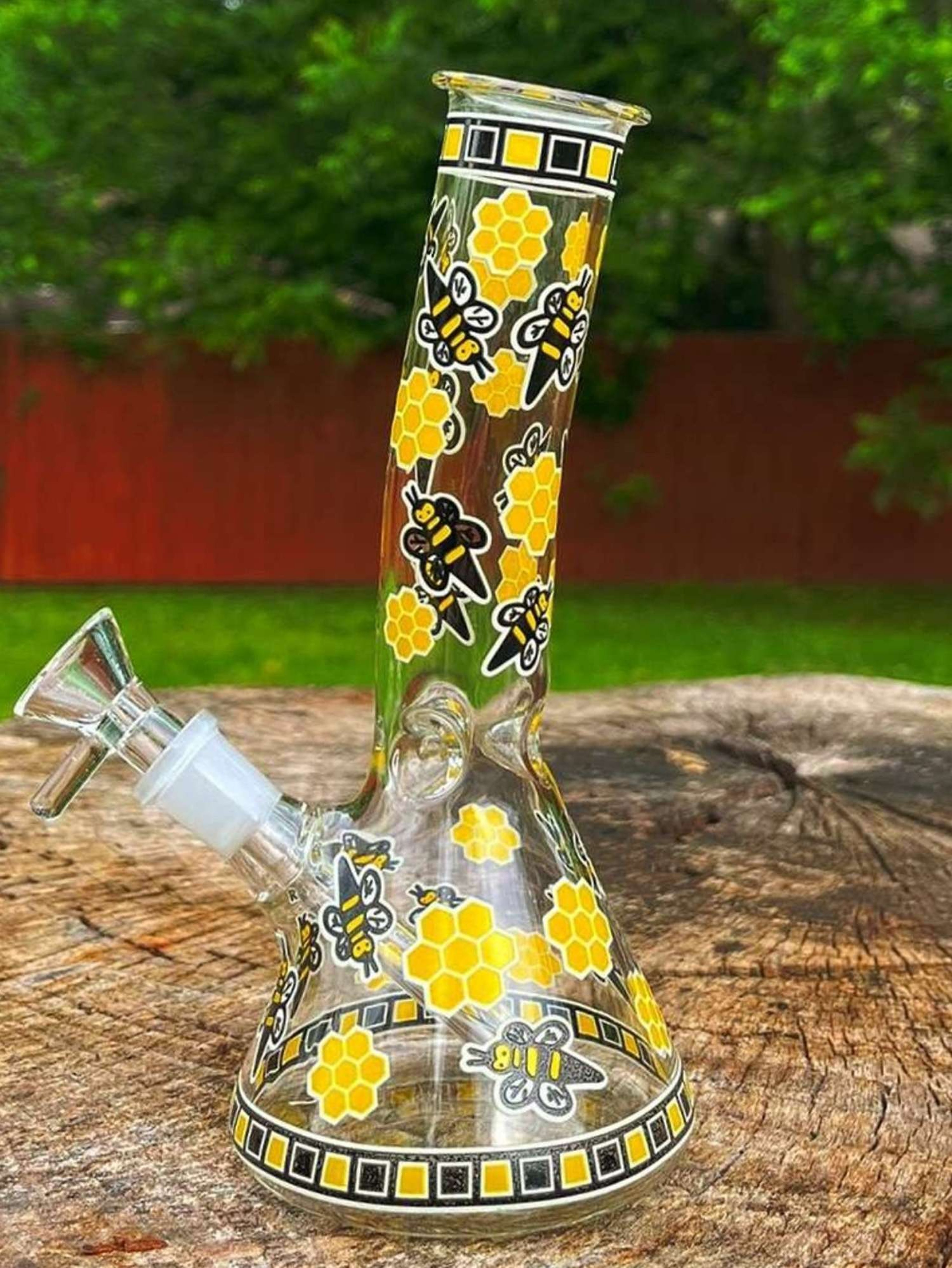 8" Yellow Honey Bee Glass Bong Rig image 0