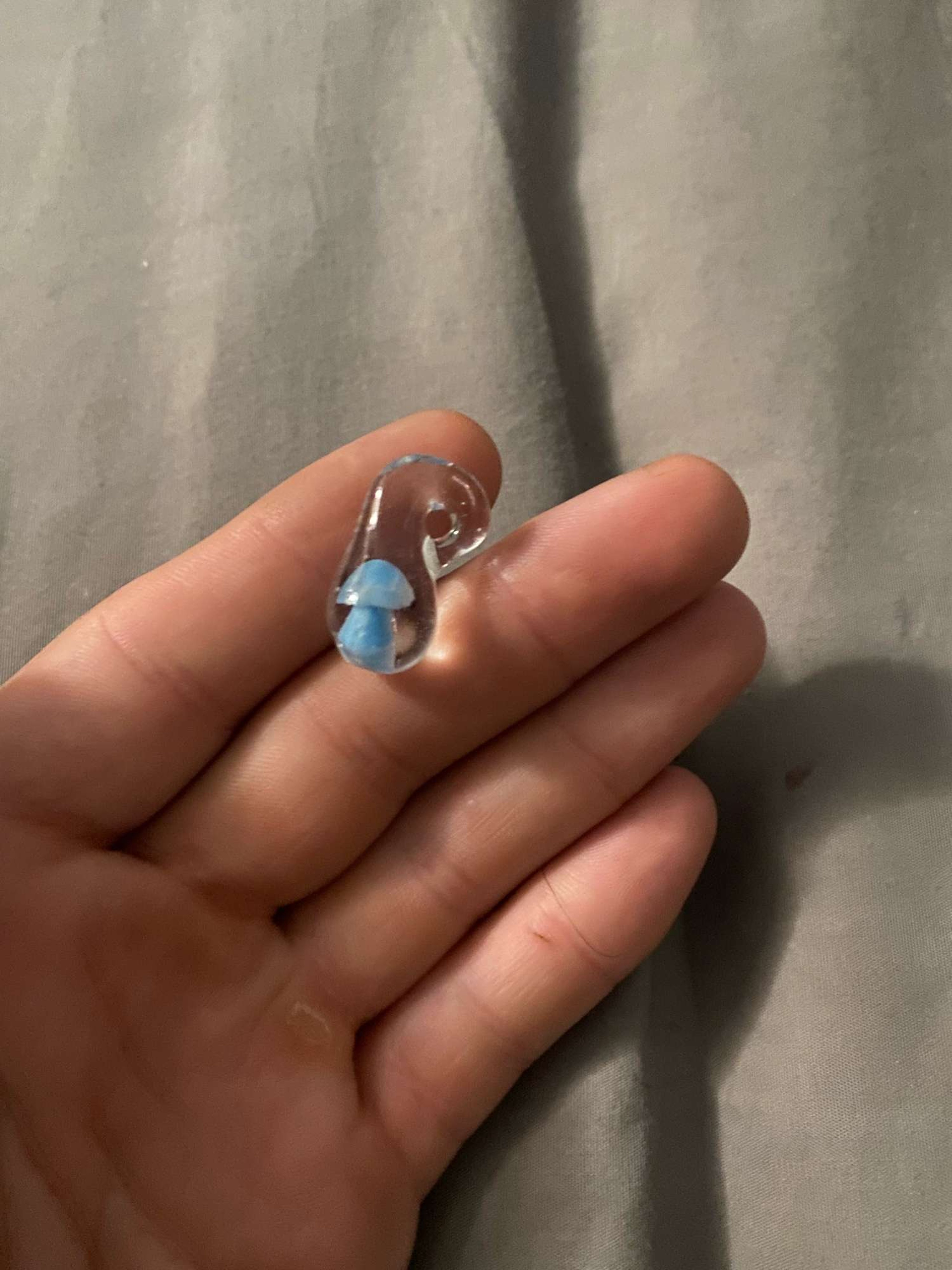 Small mushroom pendant image 0