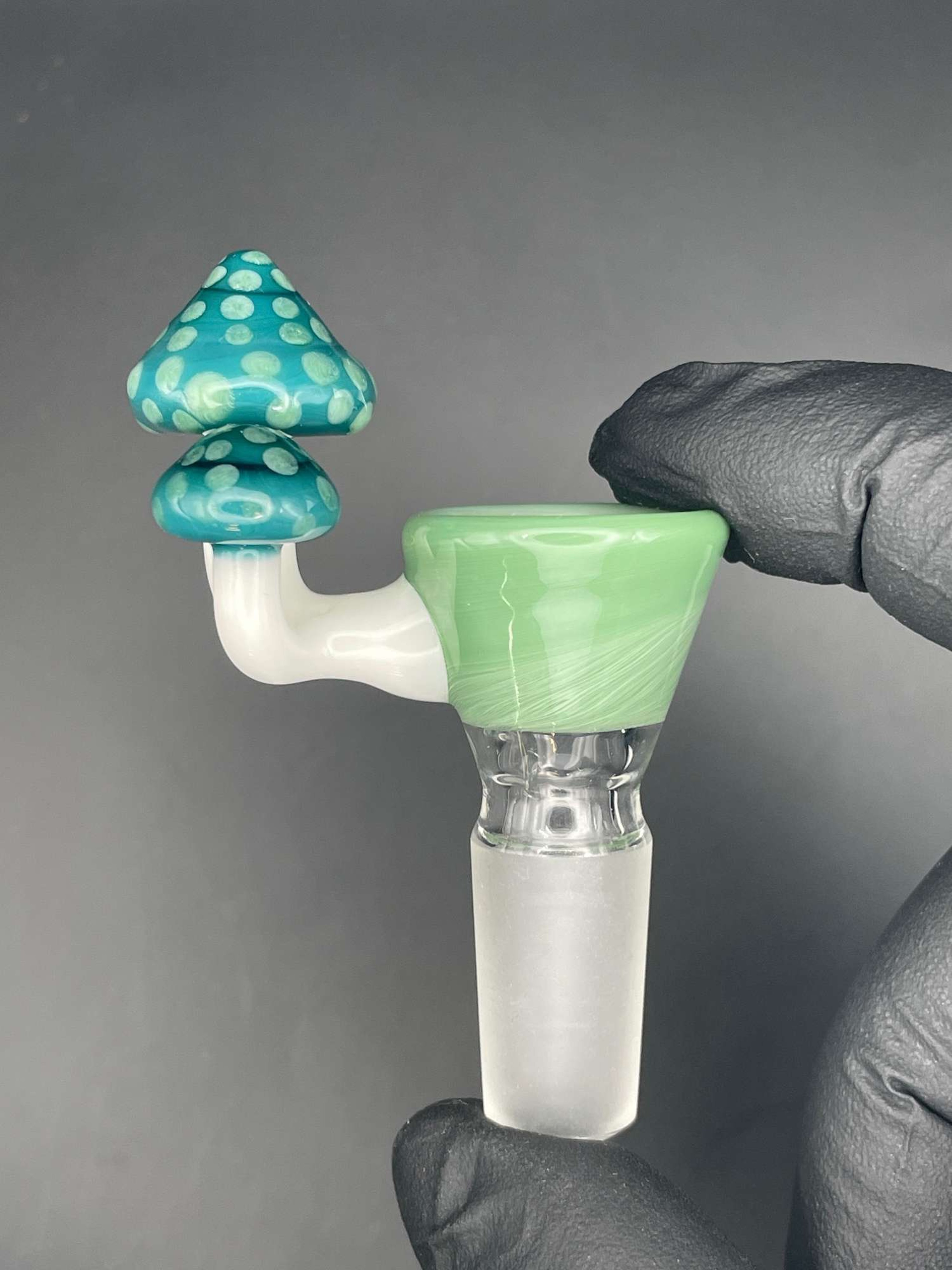 Preview pic of UreGlass 14/4 shroom slide alchemy mint 