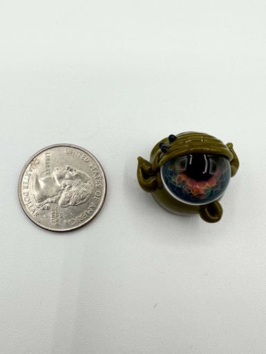 Preview pic of Eli Green Eyeball Monster Pendant