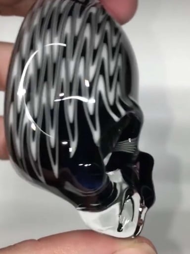 Preview pic of Skull pendant 4