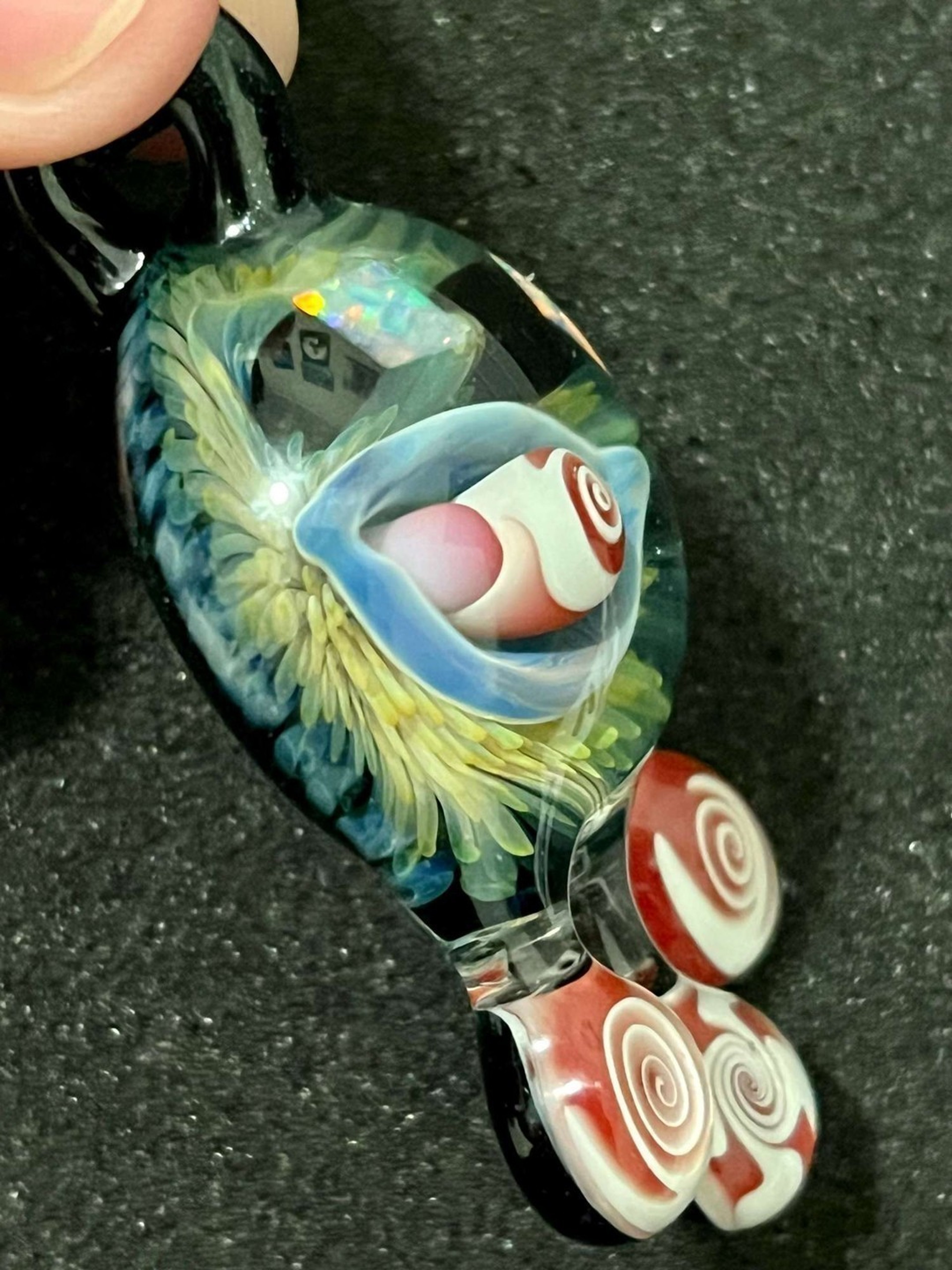 Gong solo pendant image 0
