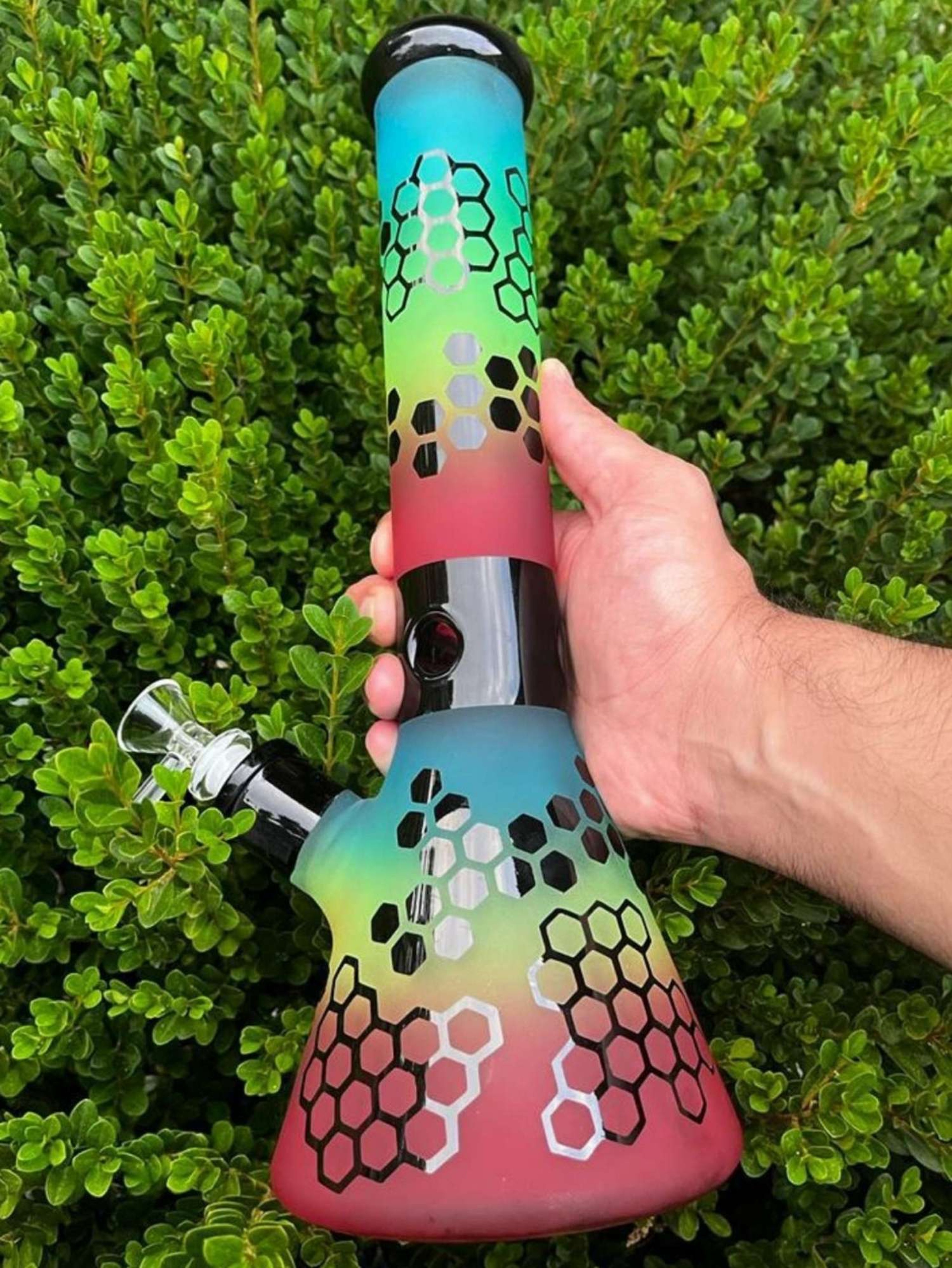 Preview pic of 13" Honeycomb Glass Bong Rig