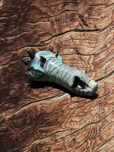 Preview pic of Signed dragon head pipe