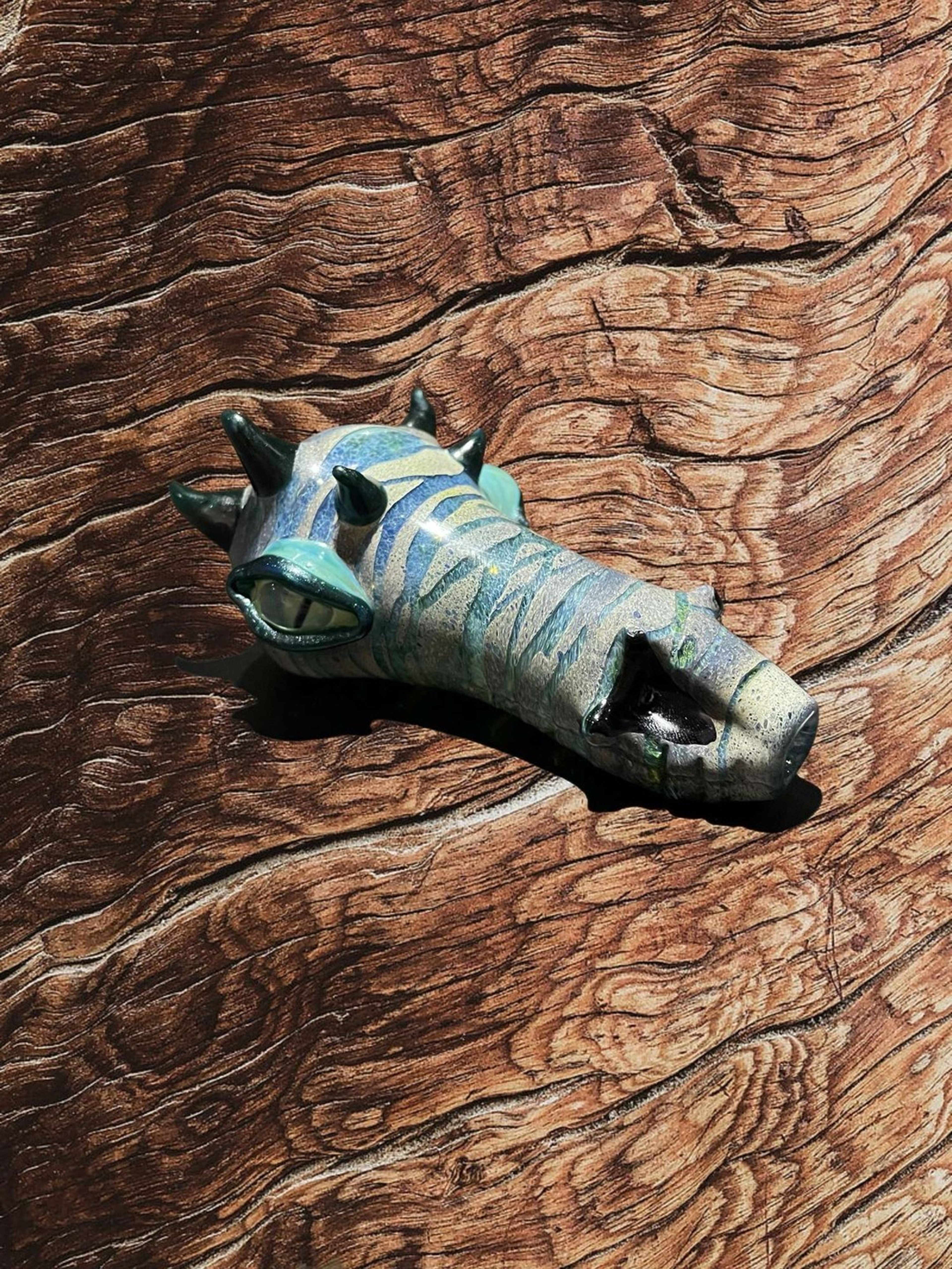 Signed dragon head pipe image 0