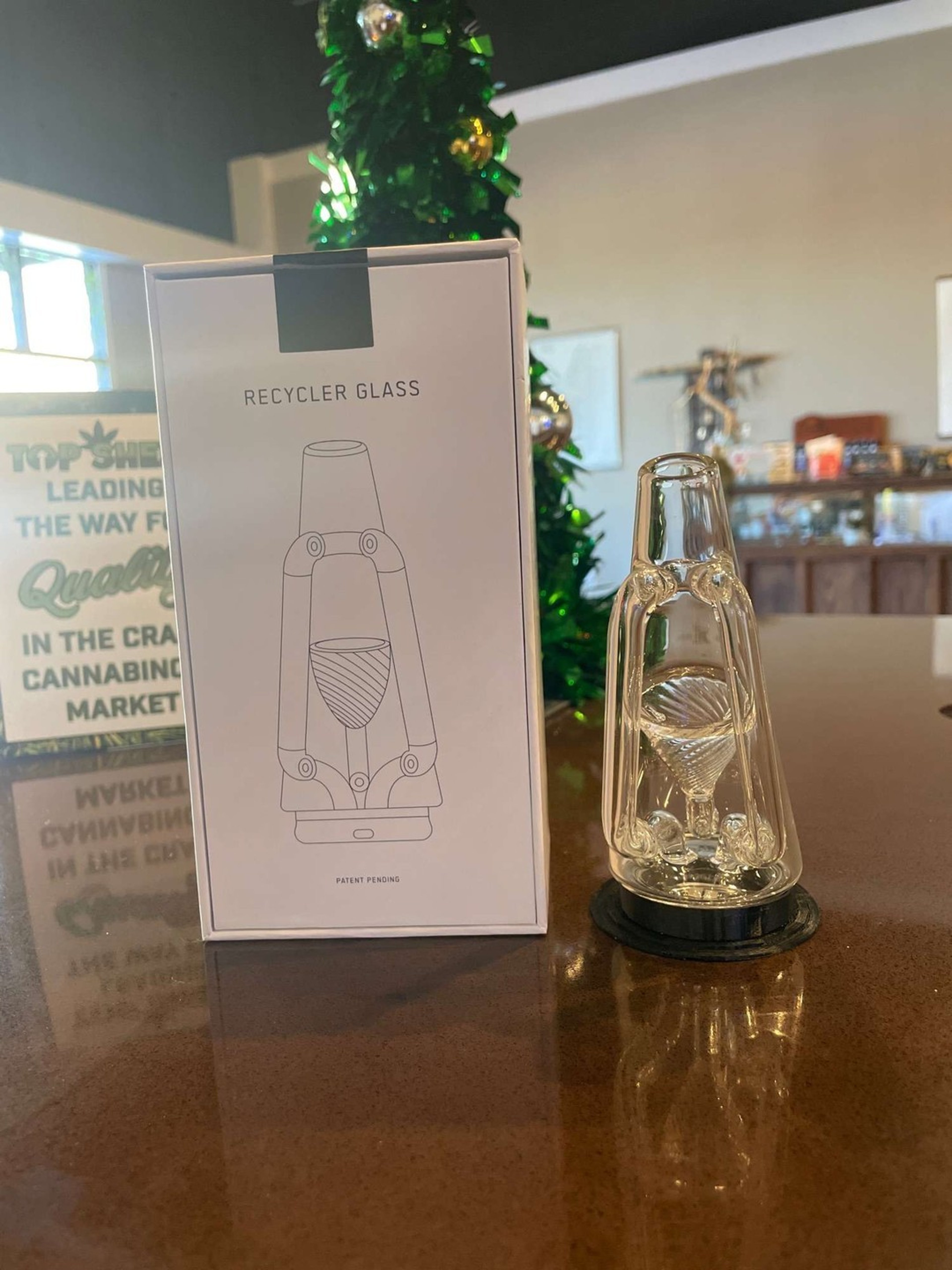 Preview pic of NEW !!!Ryan fitt recycler glass puffco attachment