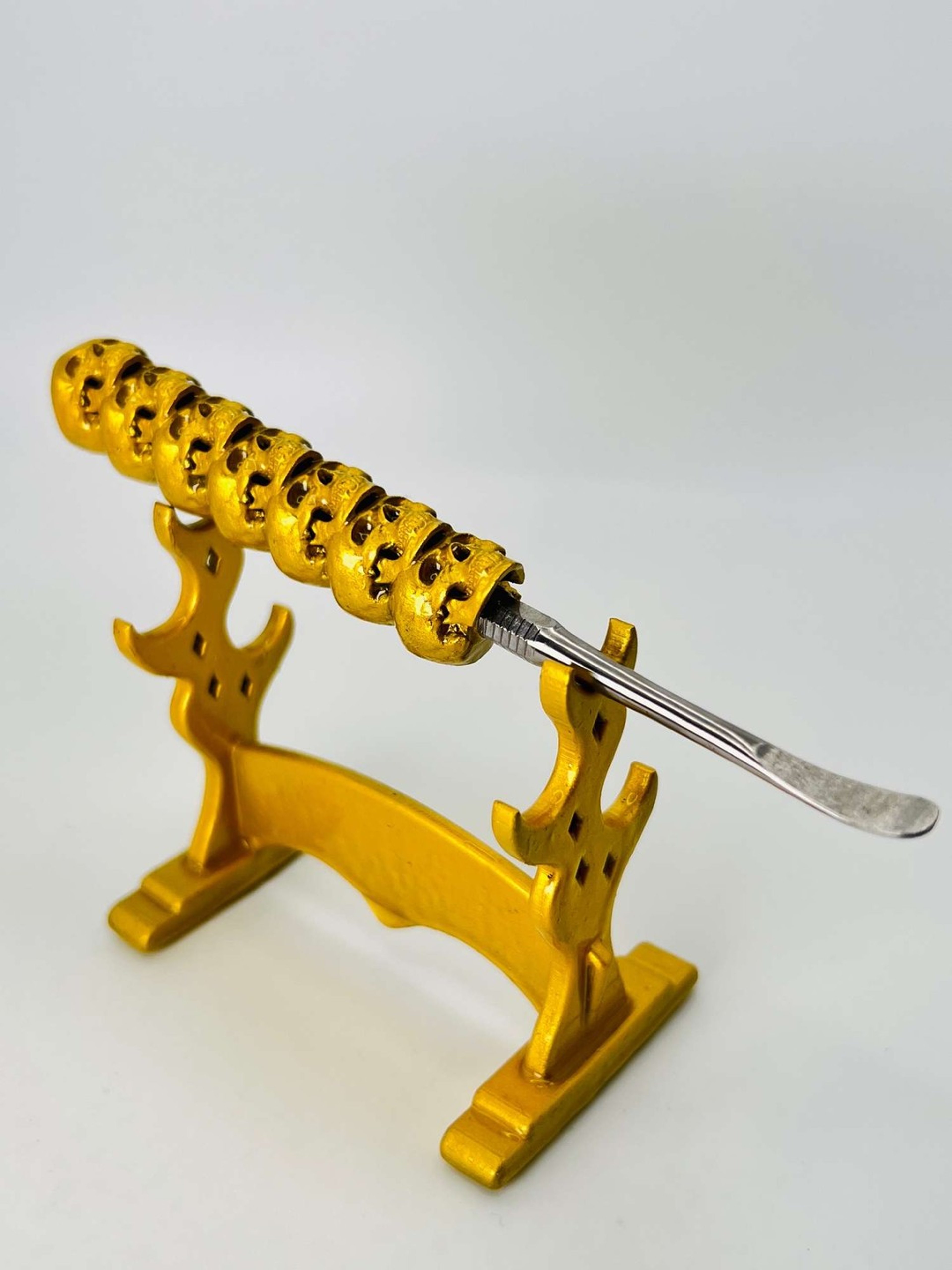 Preview pic of Lucky 7 Skulls and 3-Tier stand set