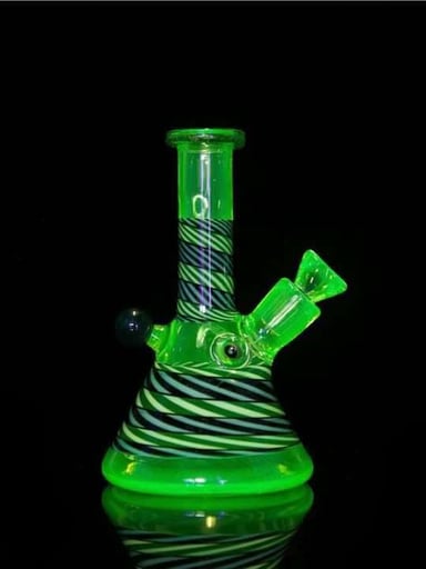 Preview pic of E ross 4.0 beaker