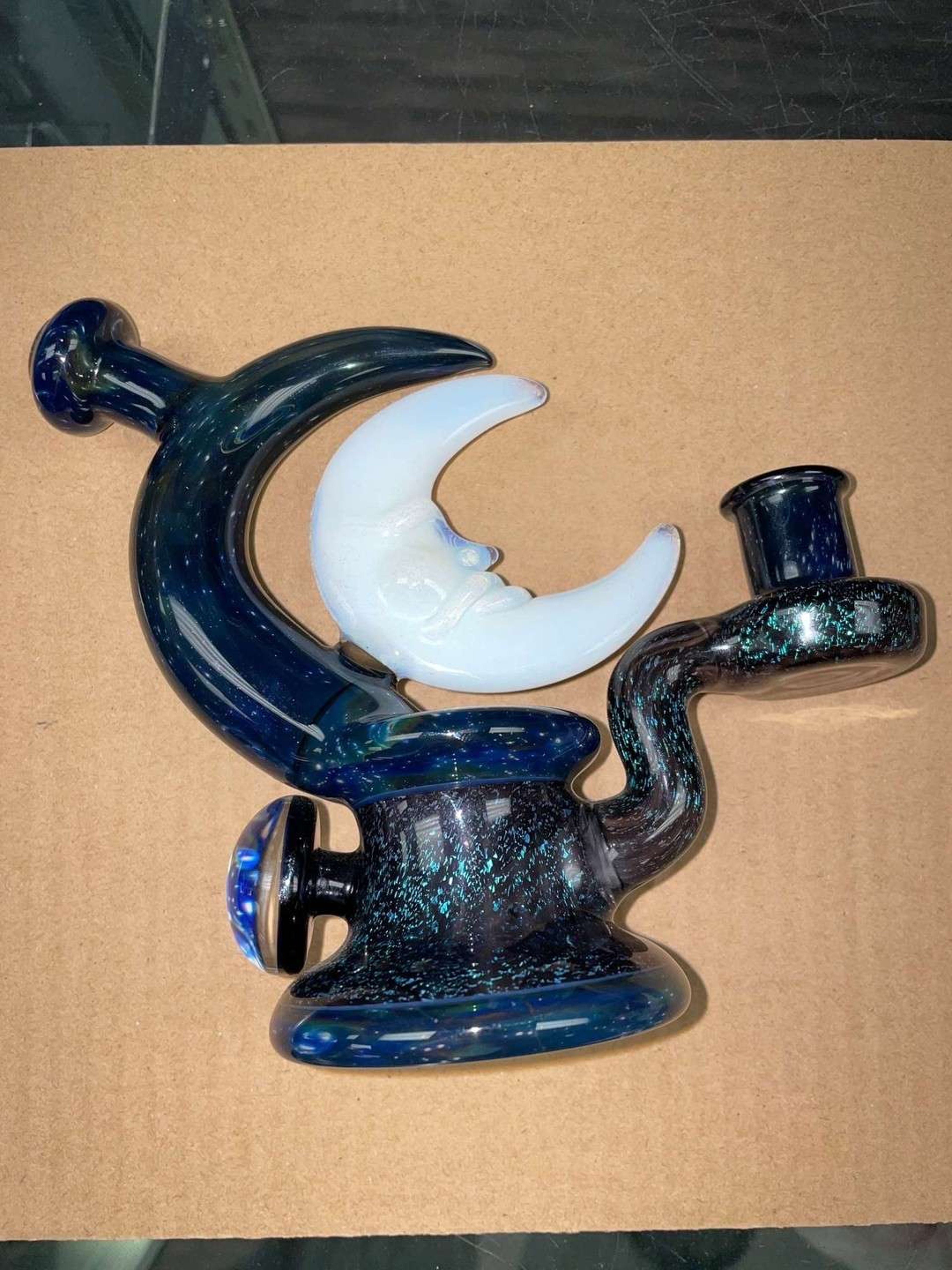 Avalon glass image 0
