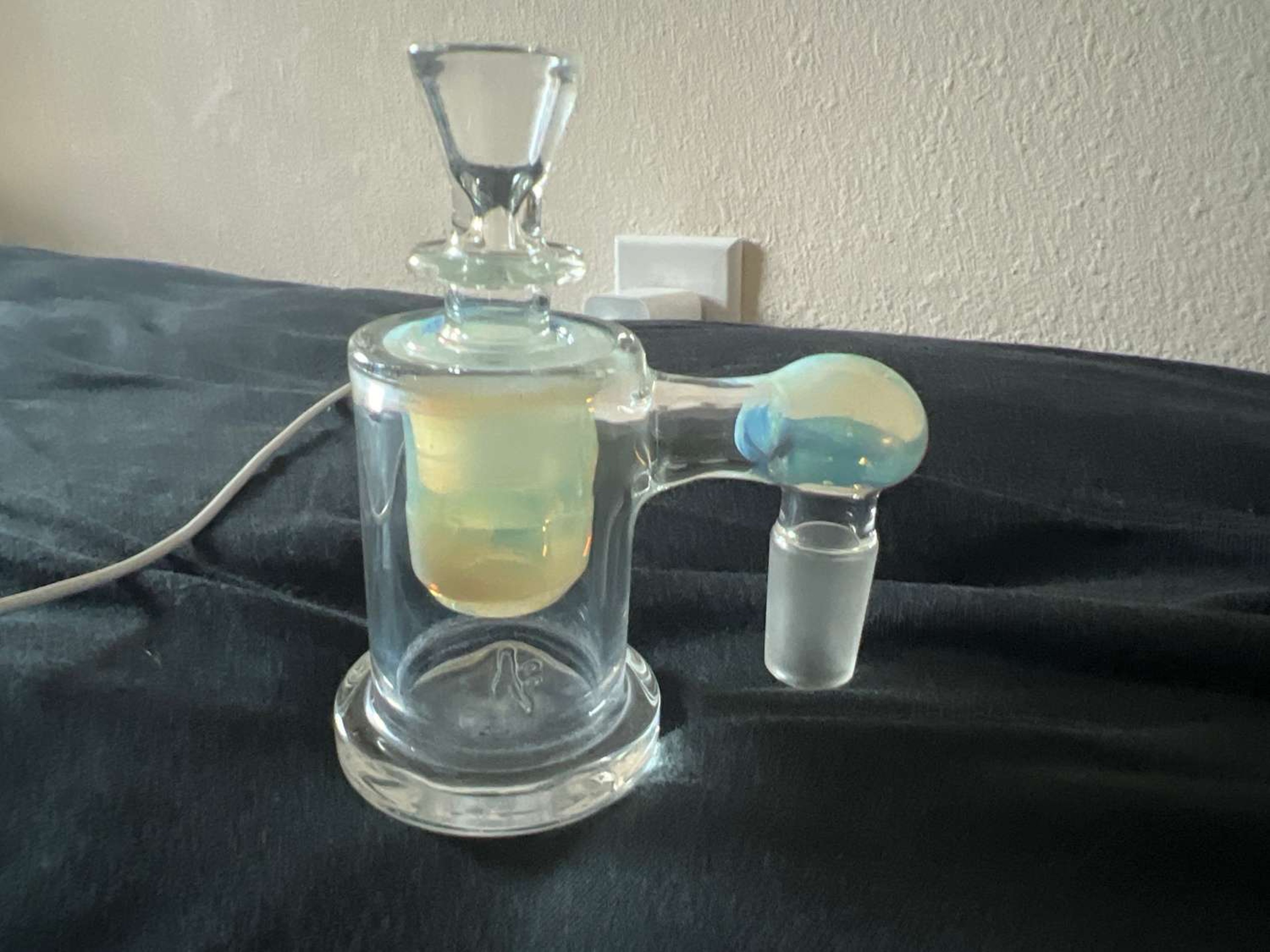 Preview pic of ashme glass ashcatcher 