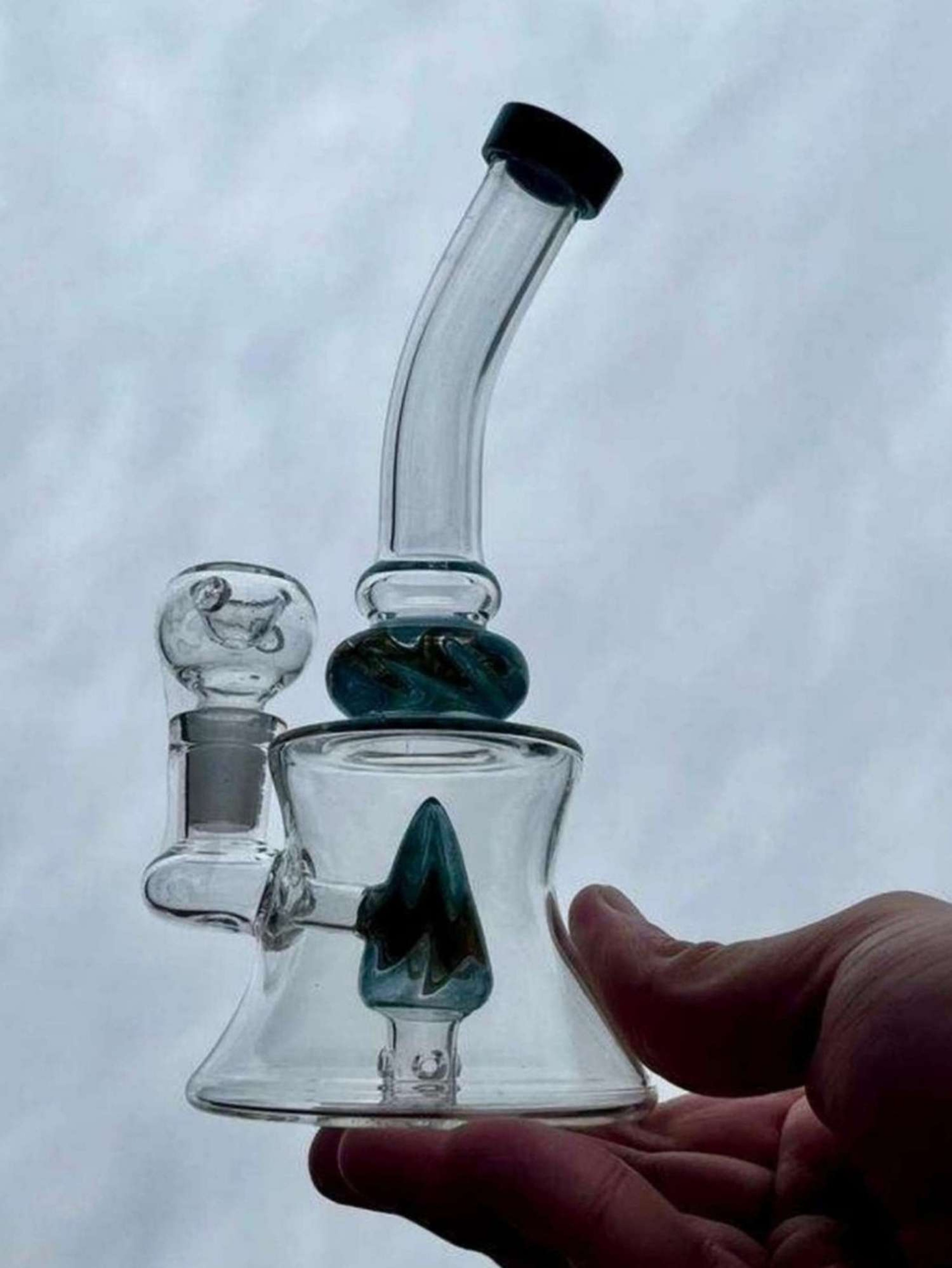 Preview pic of 7" Recycler Bong Rig
