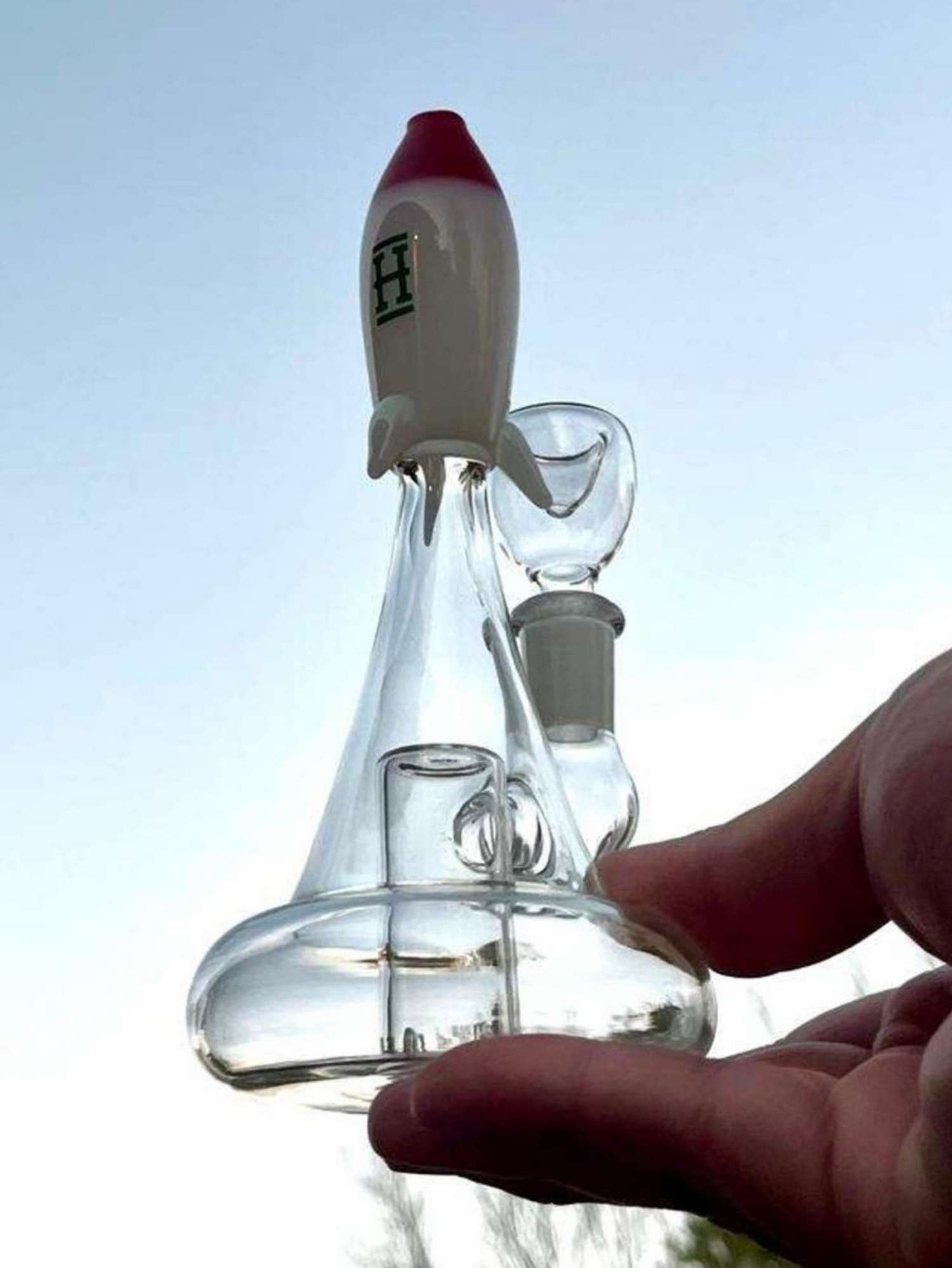 Preview pic of 7" Rocket Recycler Glass Rig