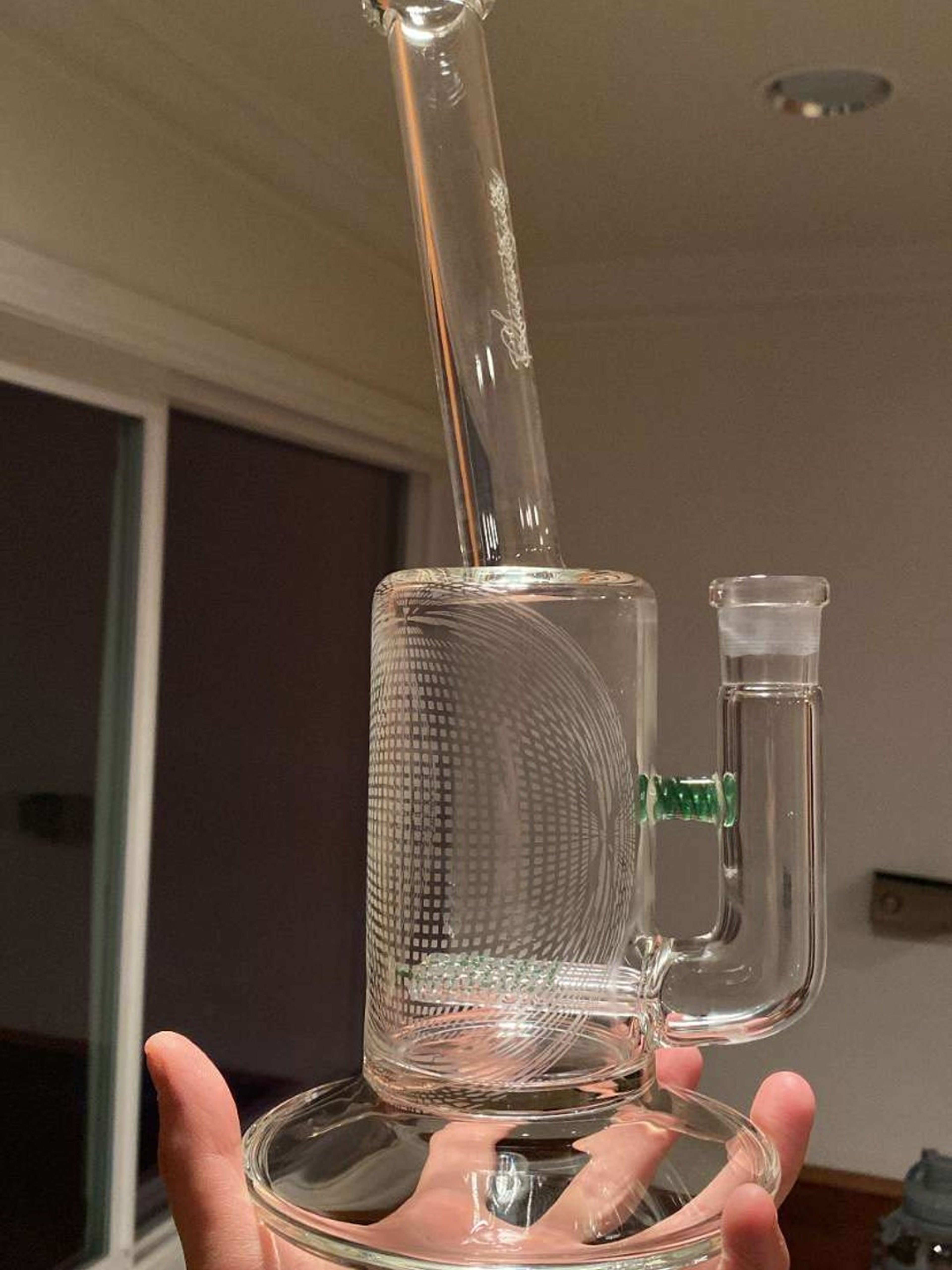 Mighty moss bent neck sovereignty glass image 0