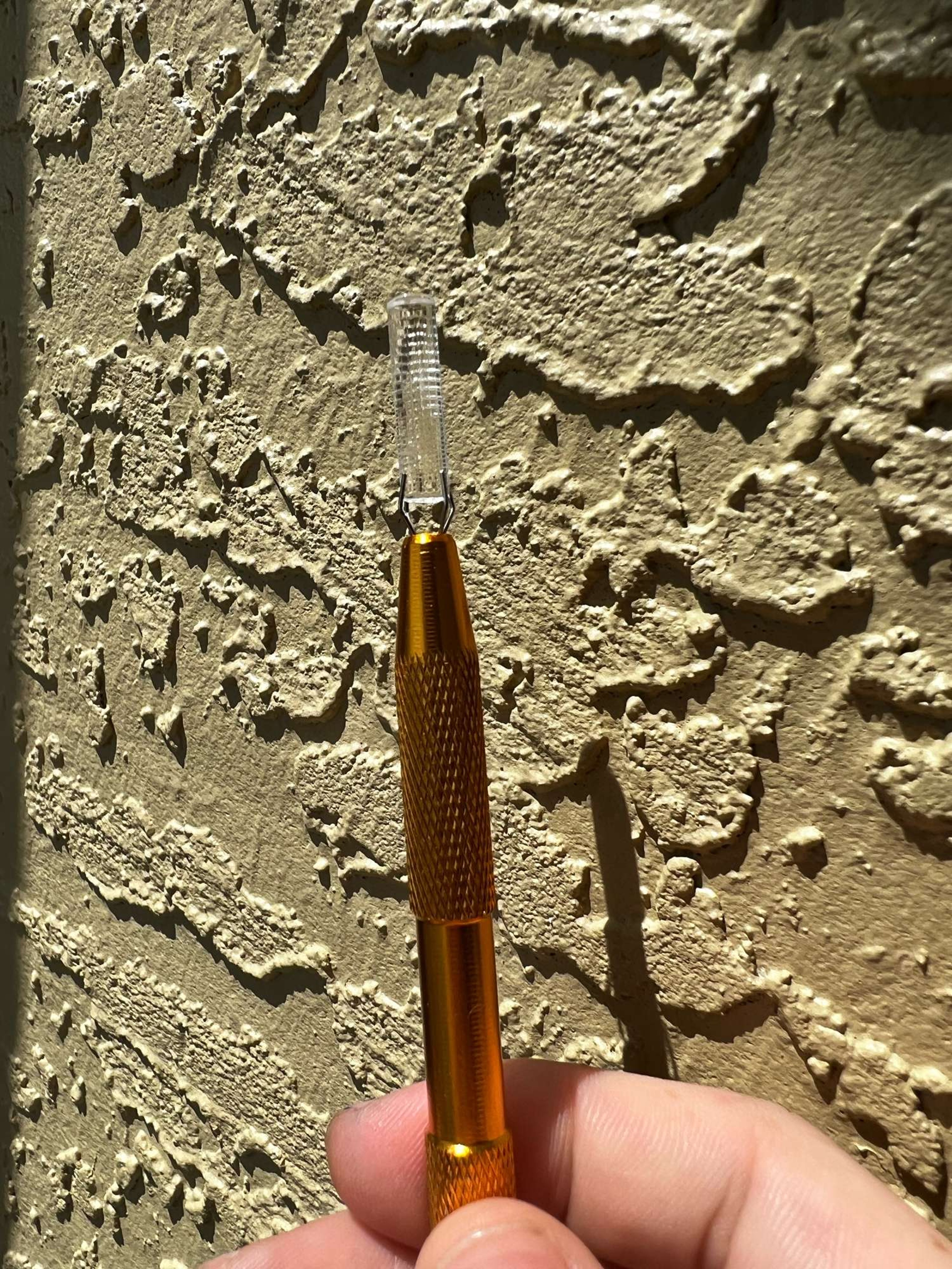 Preview pic of short solid pillar