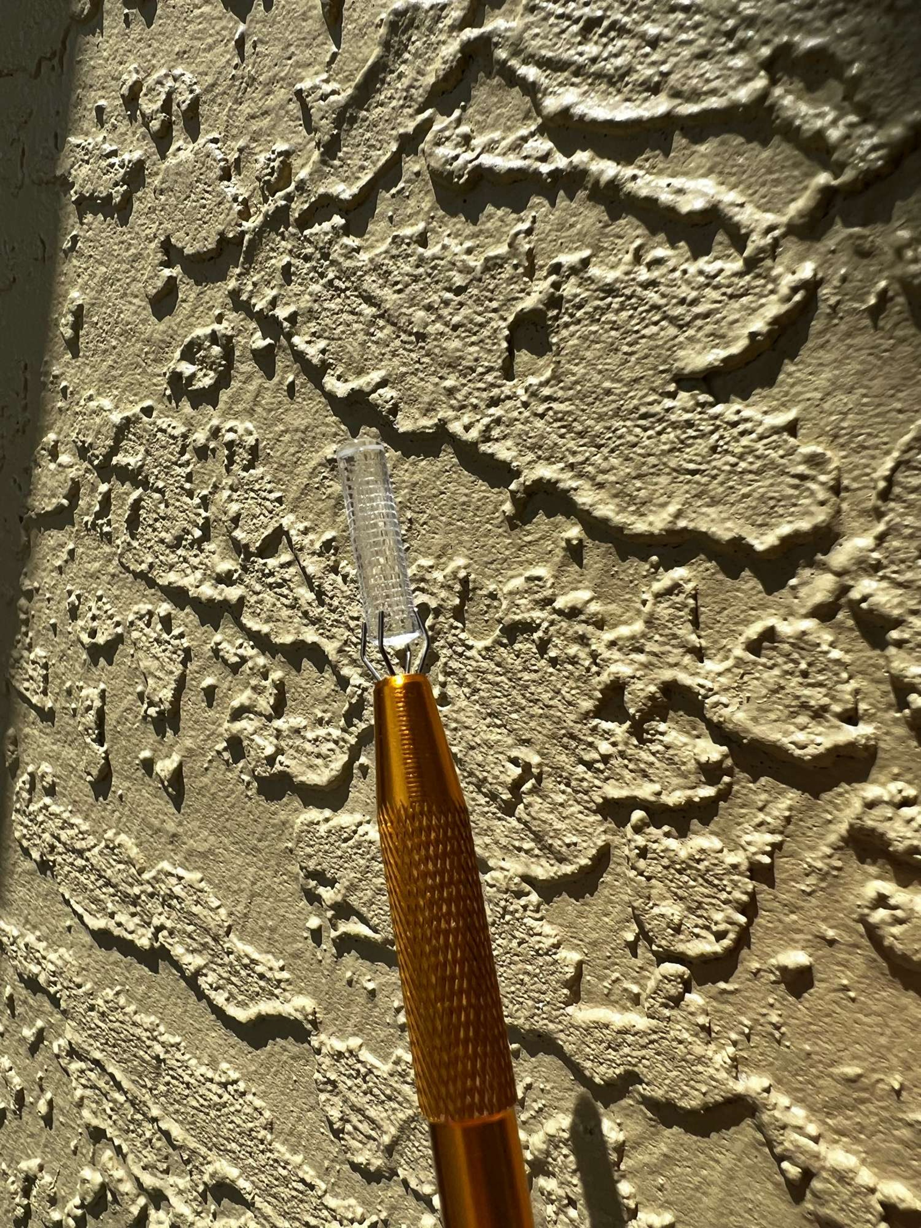 Preview pic of short solid pillars