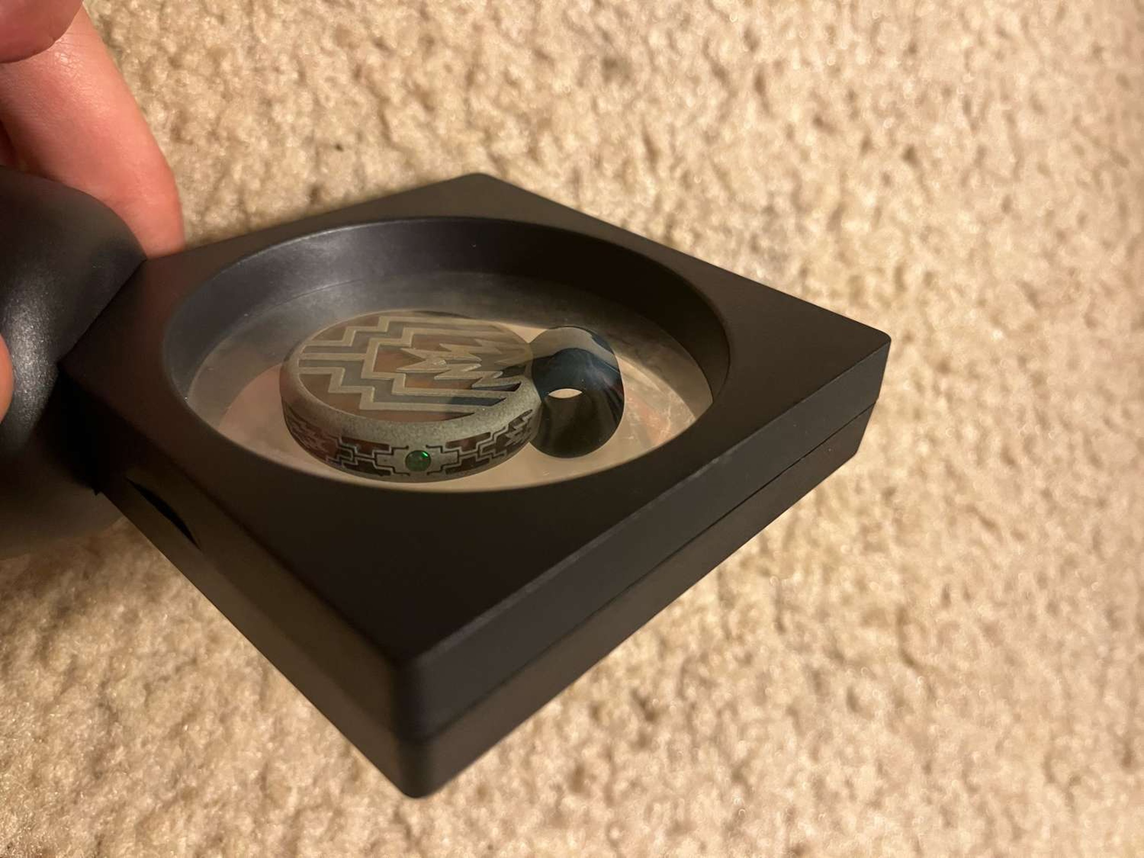 Preview pic of 2018 glassmaze pendant