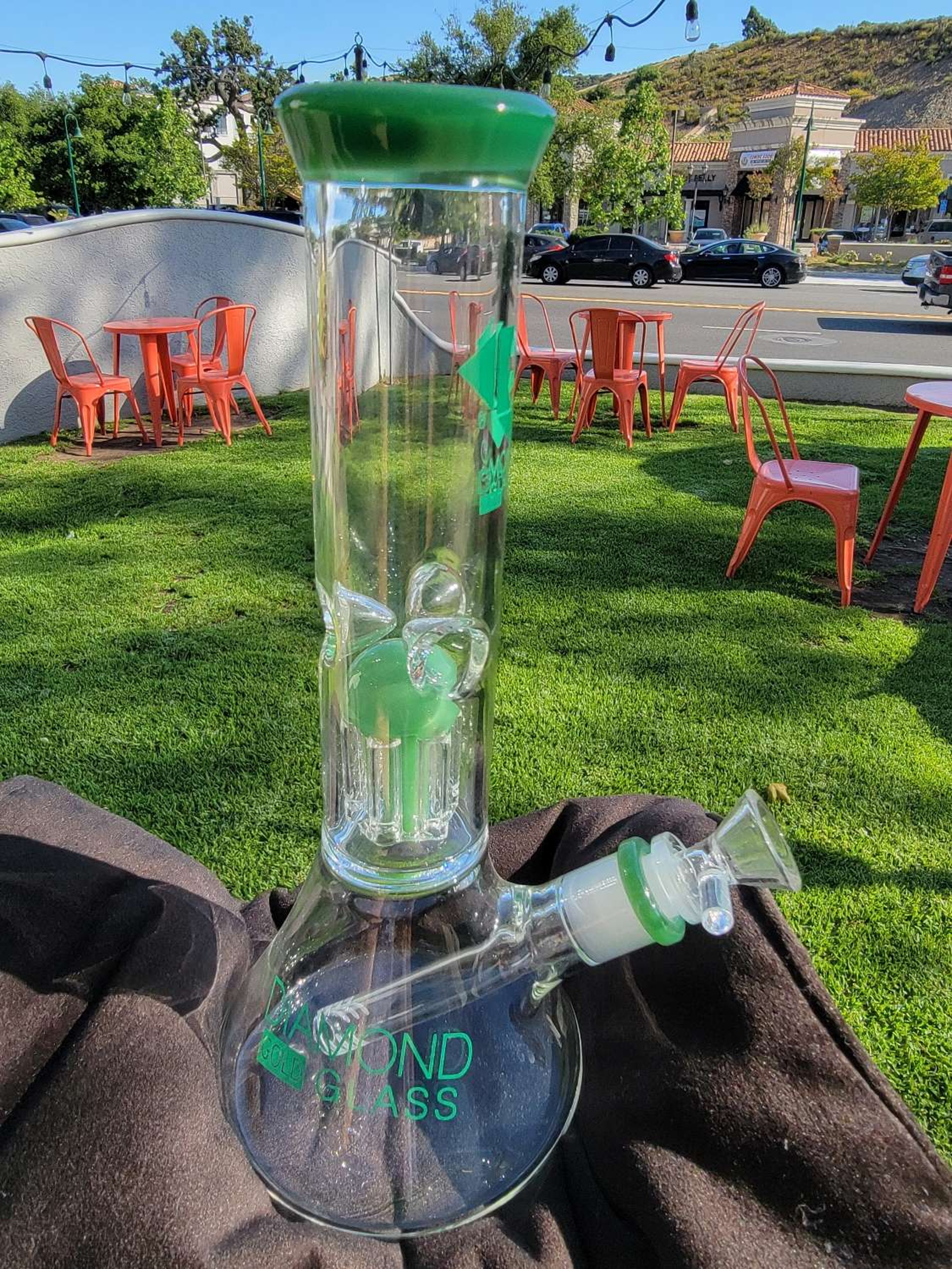 Preview pic of Diamond Glass 6 arm tree perc