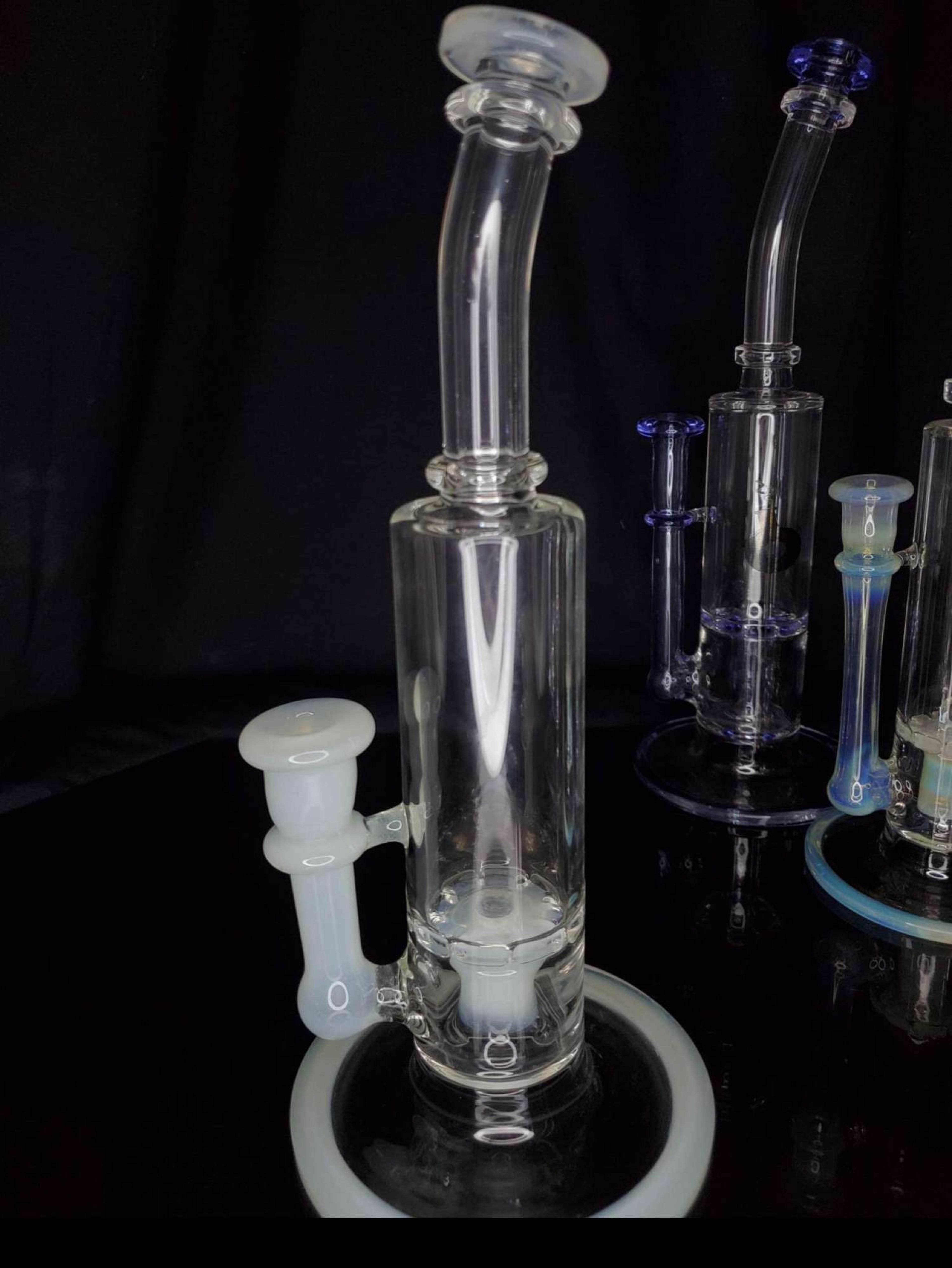 Preview pic of white single ratchet perc rig