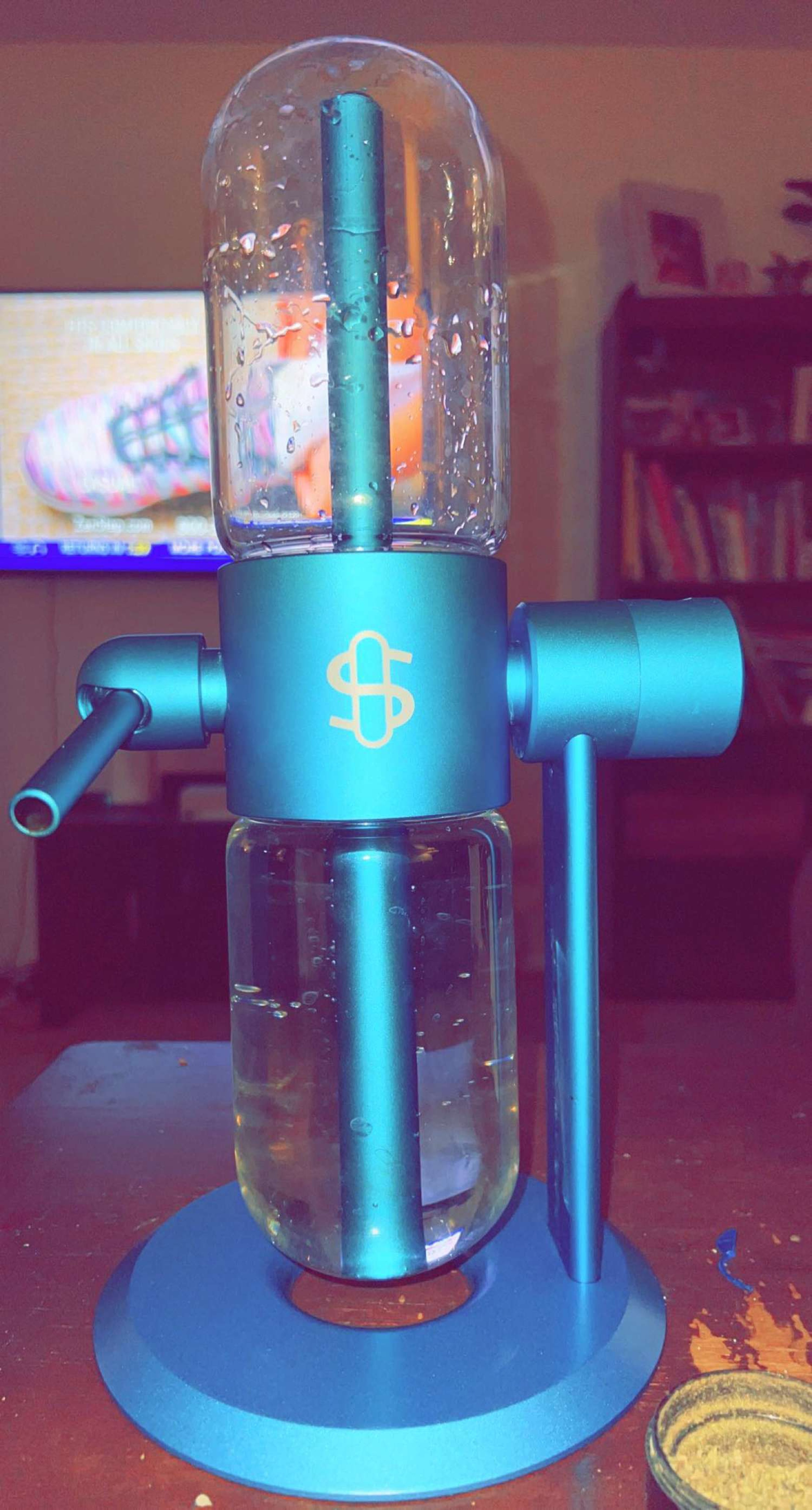 Stundenglass gravity bong for sale! Like new image 0