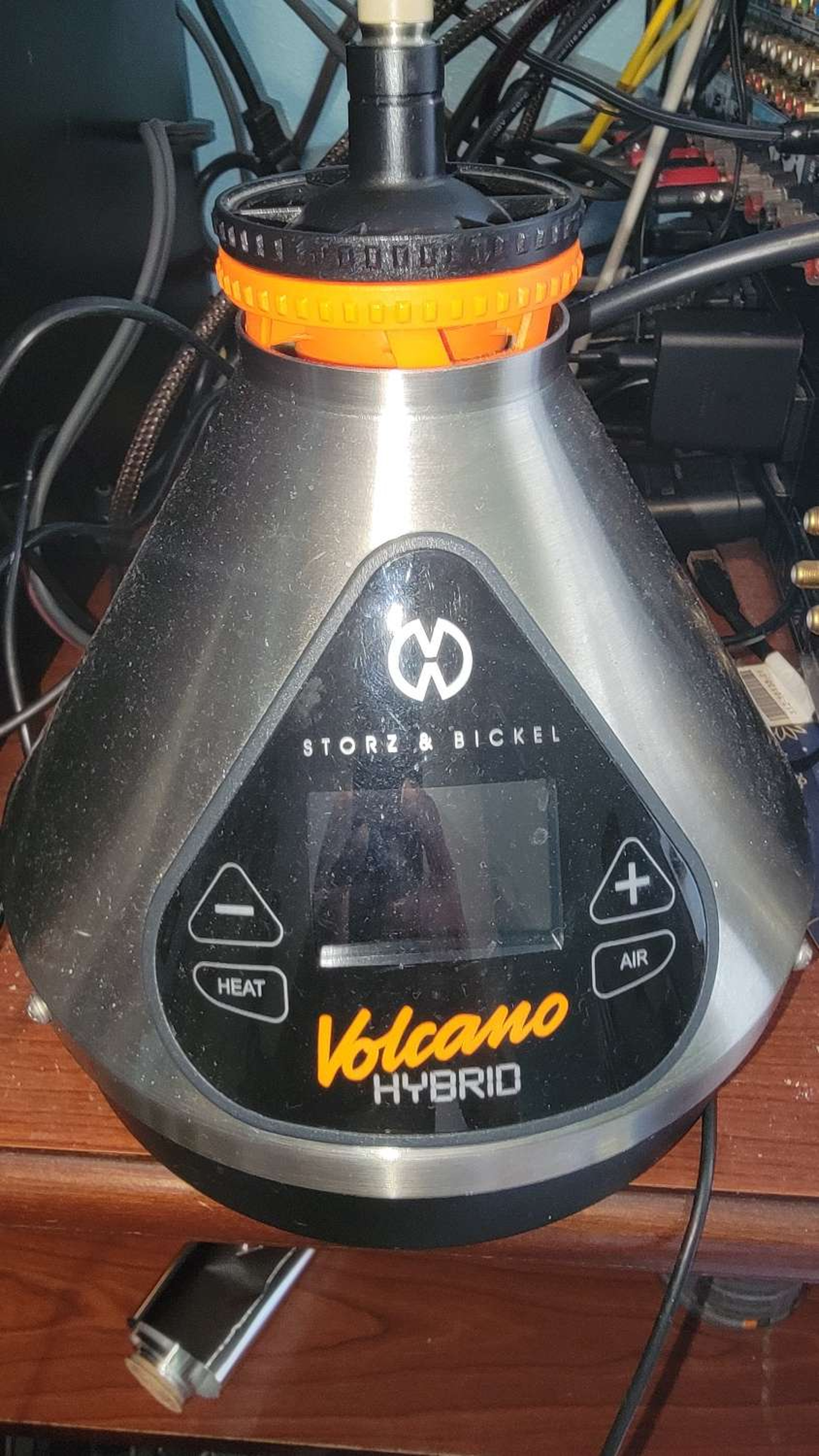Volcanoe hybrid image 0