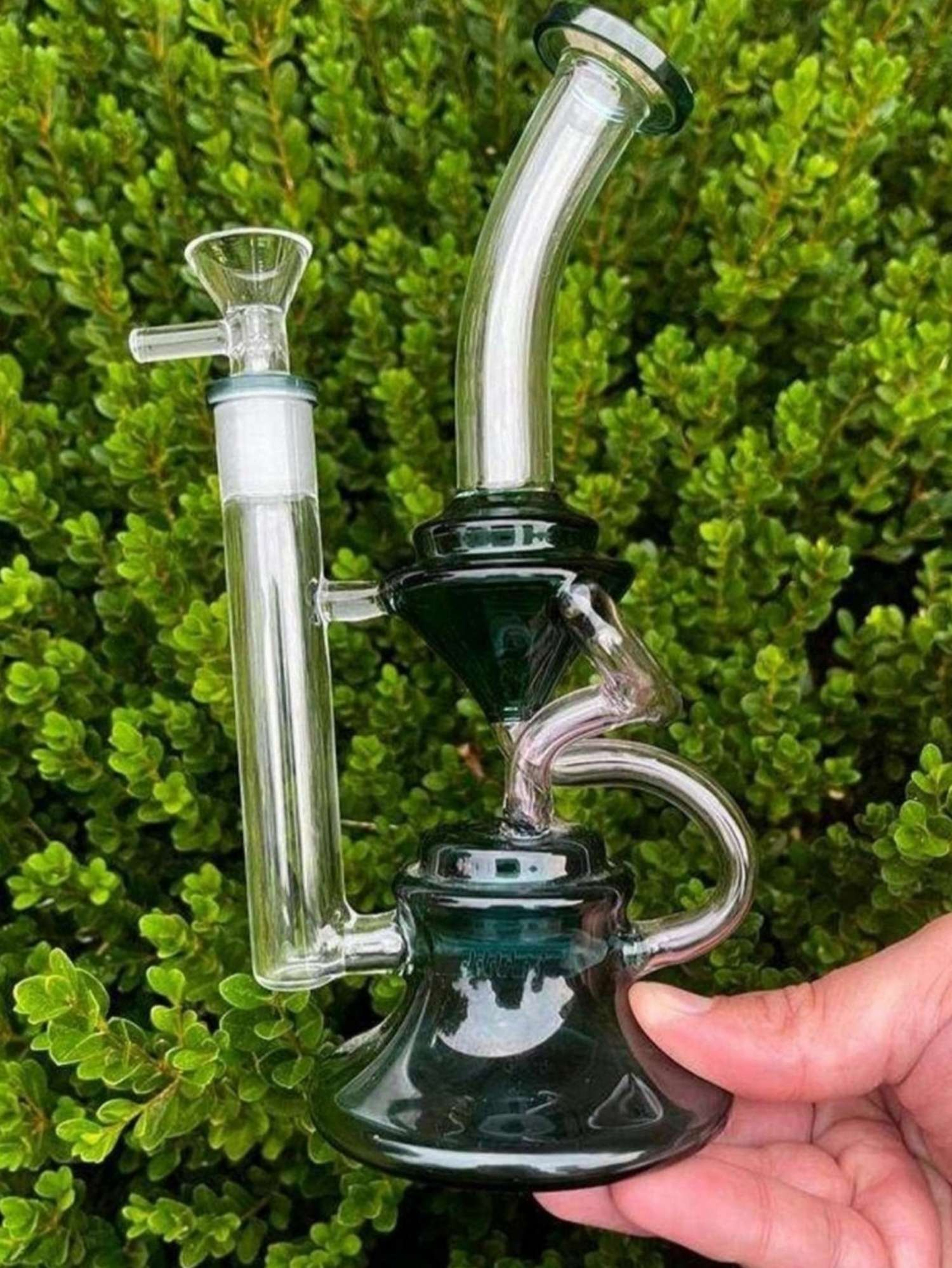 Preview pic of 9" Recycler Bong Rig