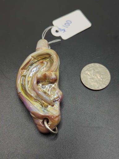 Preview pic of SetteGlass Caramel Ear pendy