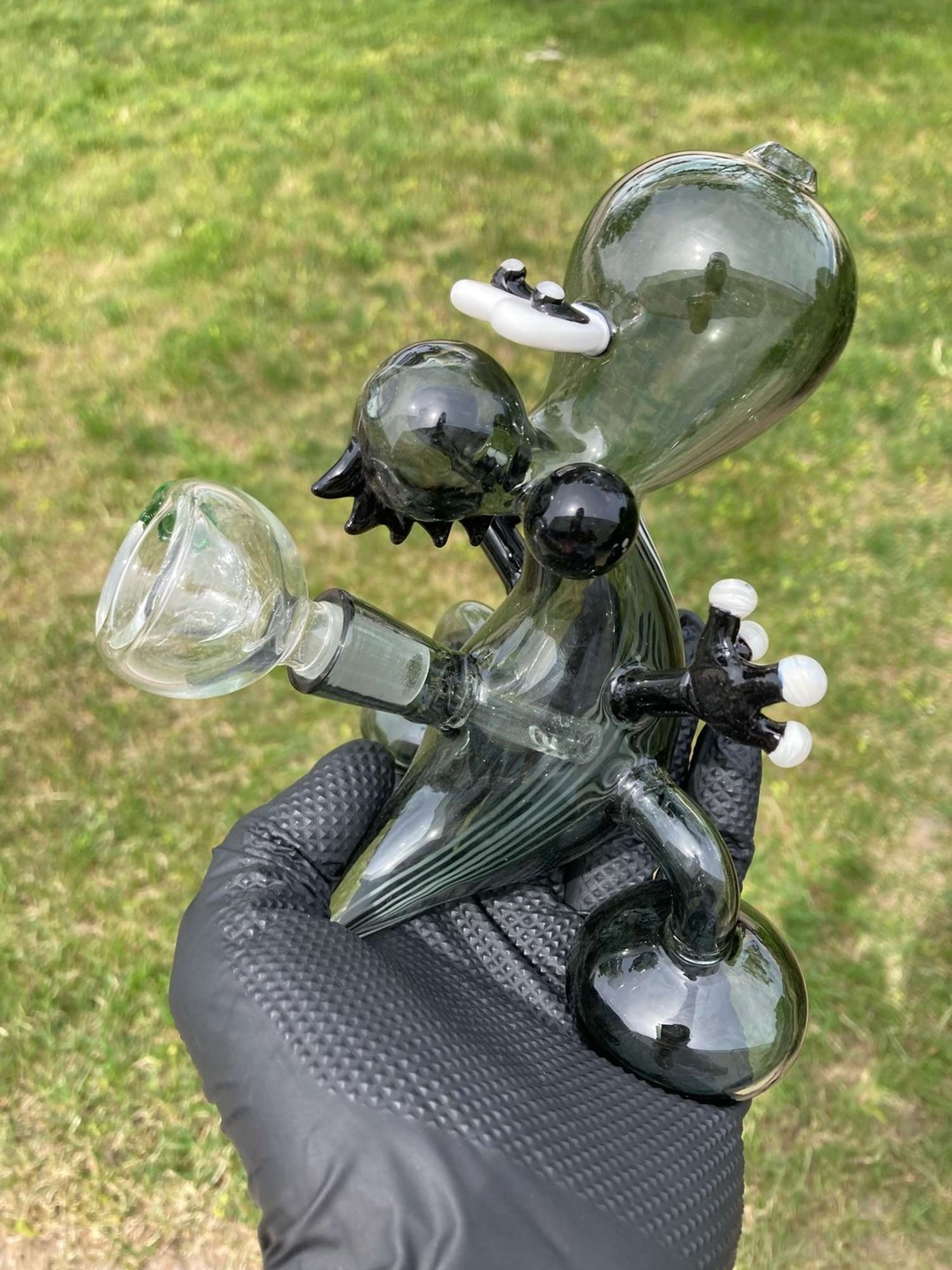 Preview pic of Yoshi Designed Bong w Slider