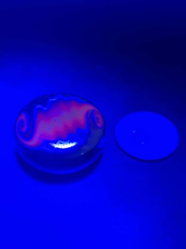 Preview pic of UV Yellow/ Orange WigWag Hollow Pendant